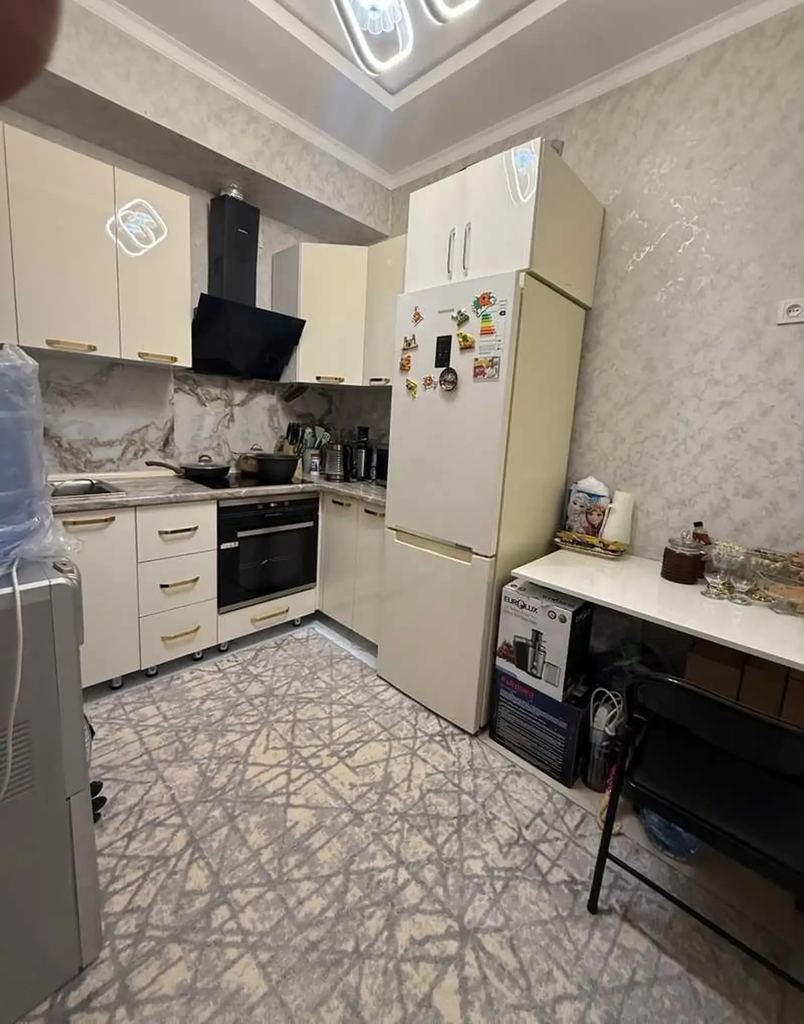 2-комн. квартира, 16 этаж, 75м², Айни 49