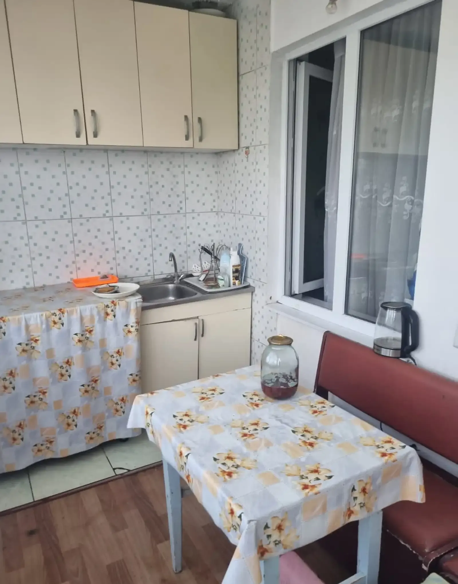 3-комн. квартира, 5 этаж, 45м², Профсоюз пеши генеральная прокуратура