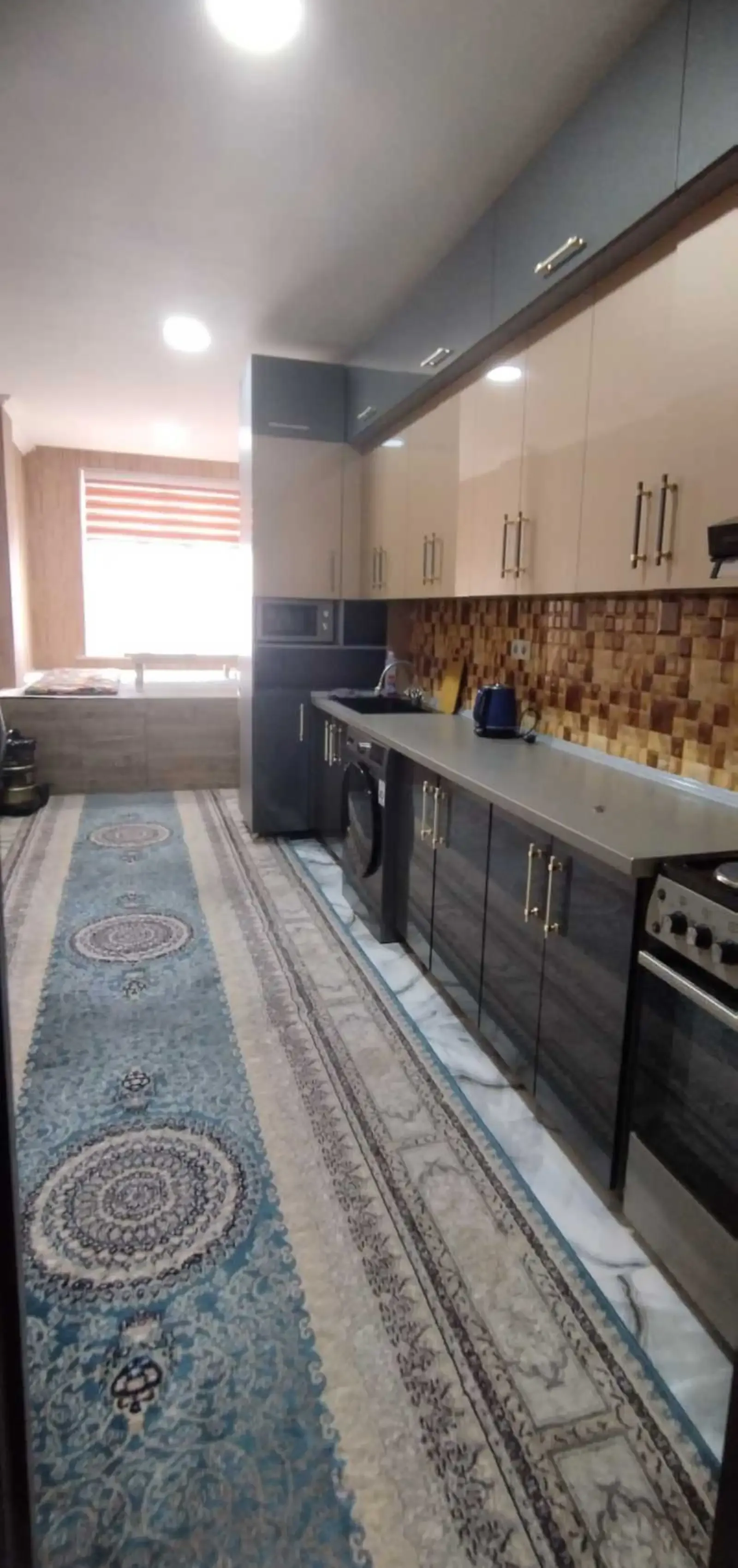 3-комн. квартира, 4 этаж, 111м², 46 мкр