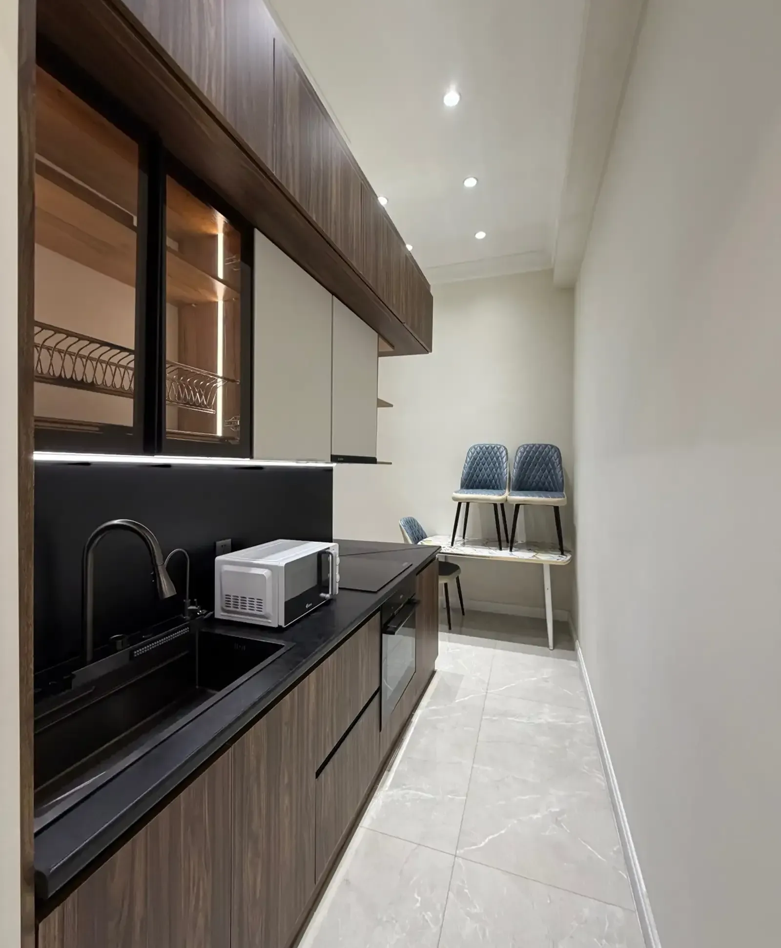 2-комн. квартира, 18 этаж, 67м², Шохмансур/Пайкар