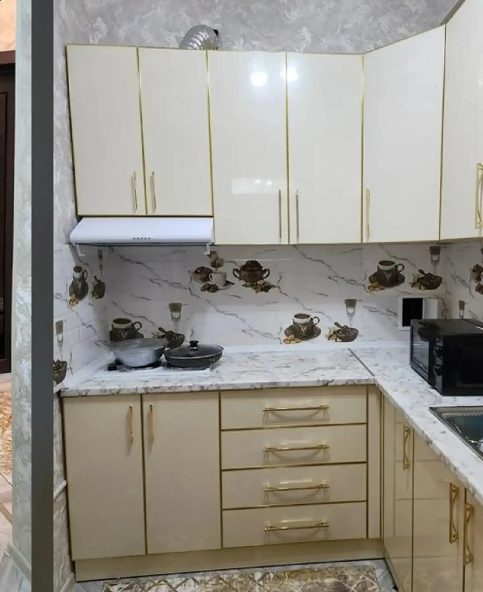 2-комн. квартира, 6 этаж, 65м², Сомони