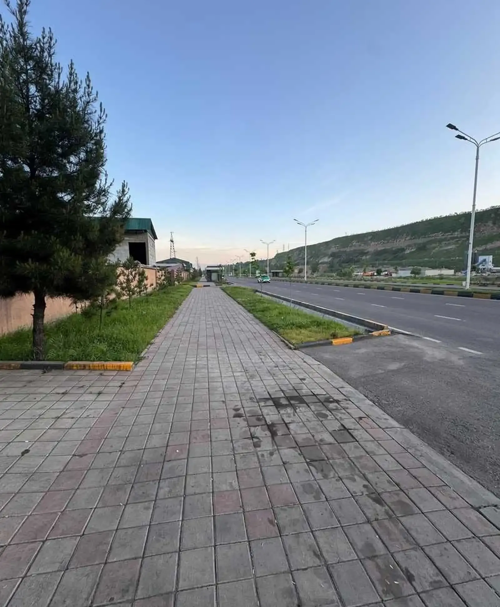 1-этажный, 6 комнатный дом, 250 м², Н.И.Сомони.Хуҷандбиё