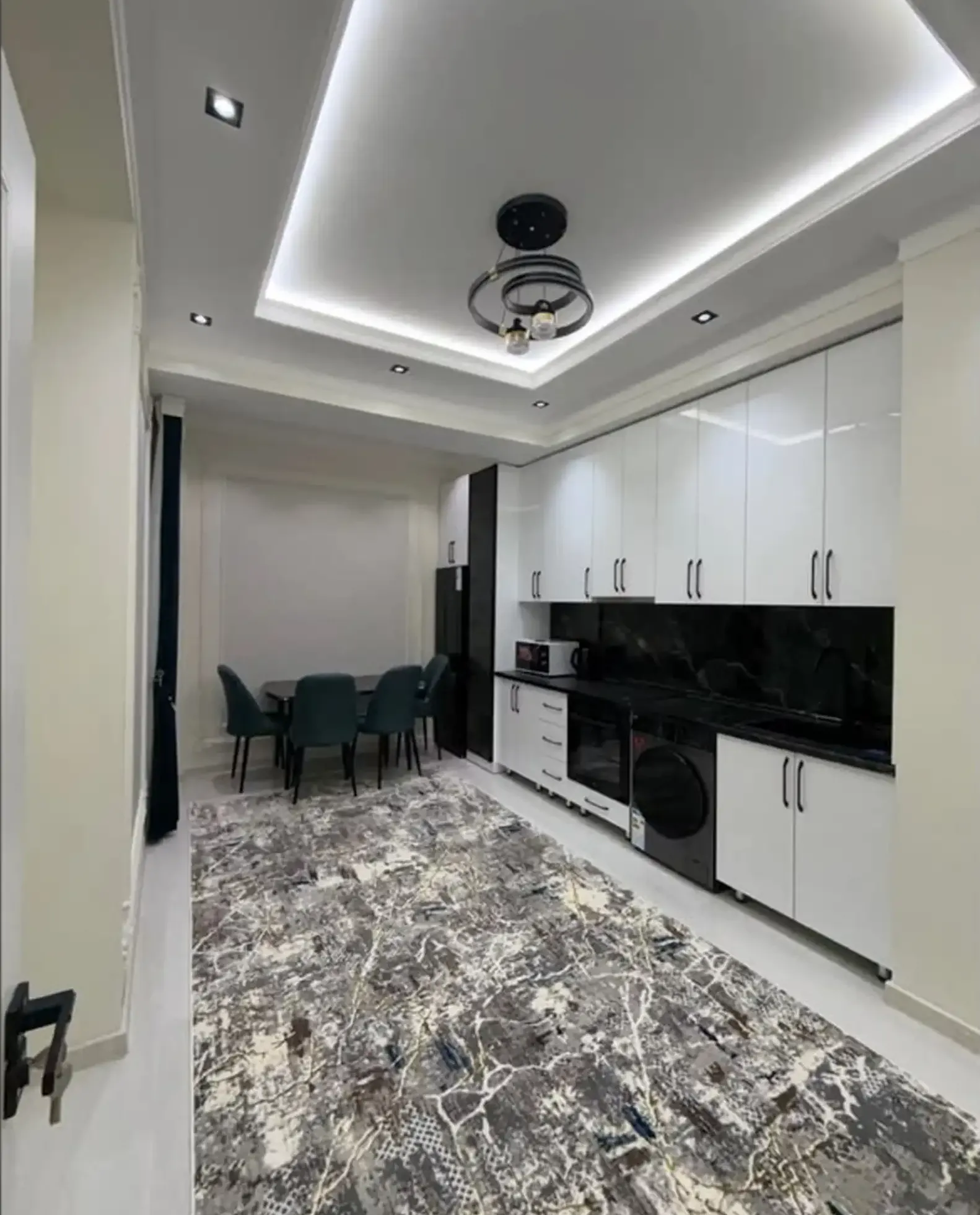 2-комн. квартира, 10 этаж, 110м², И. Сомони