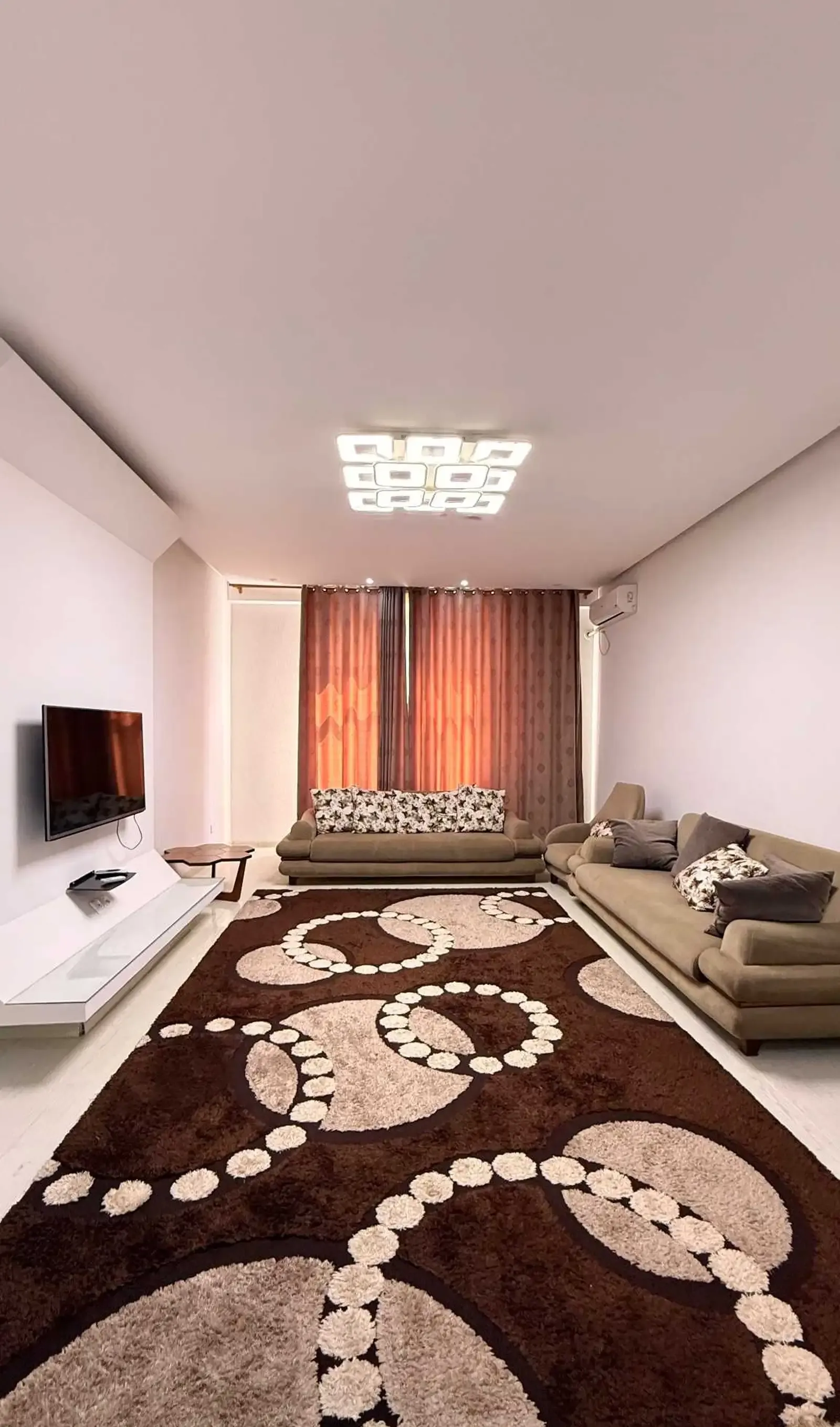 2-комн. квартира, 9 этаж, 1000м², Шохмансур
