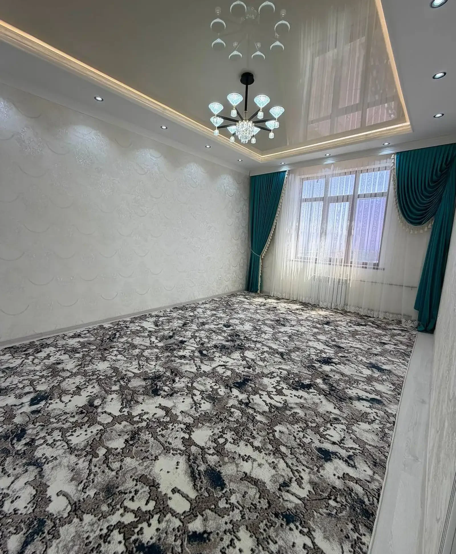 3-комн. квартира, 14 этаж, 100 м², Шохмансур