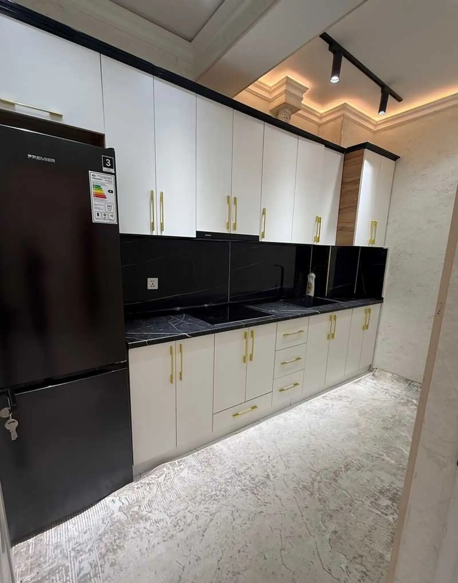 2-комн. квартира, 2 этаж, 65м², 82 мкр