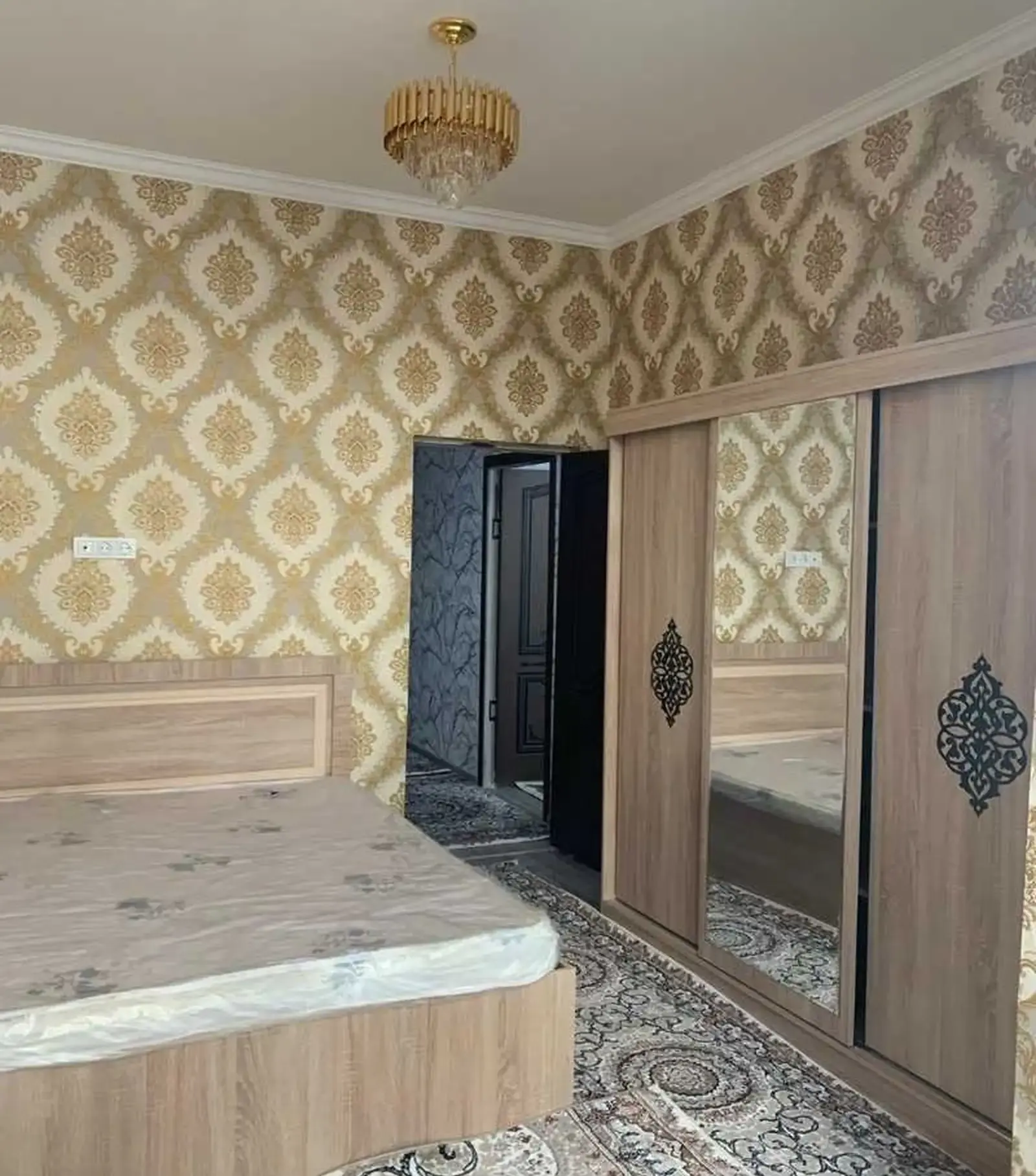 4-комн. квартира, 4 этаж, 90м², Сино