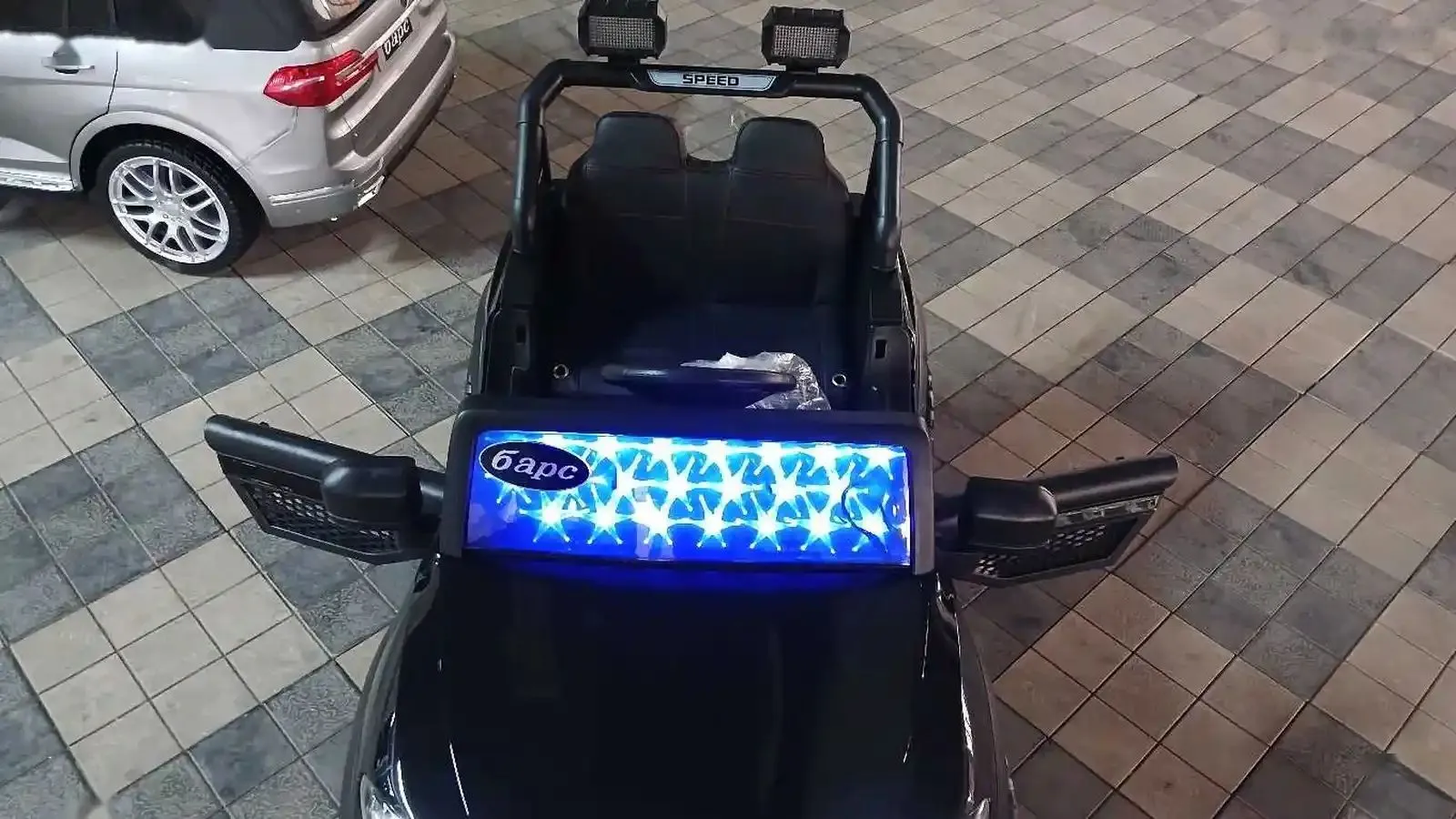 Детский электромобиль