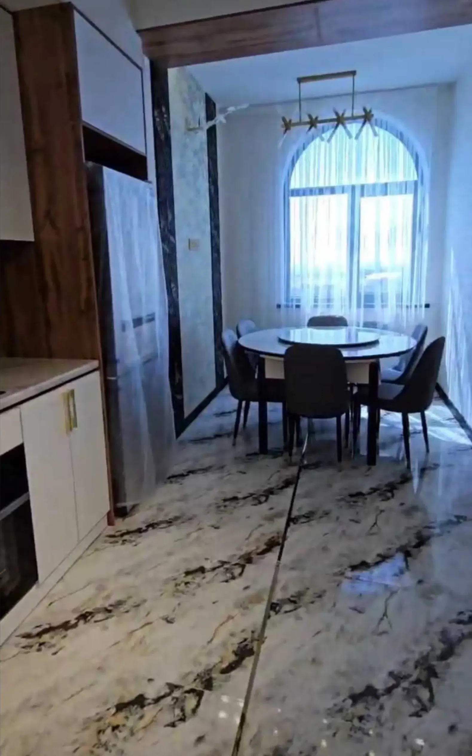 3-комн. квартира, 12 этаж, 120м², шохмансур аэропорт