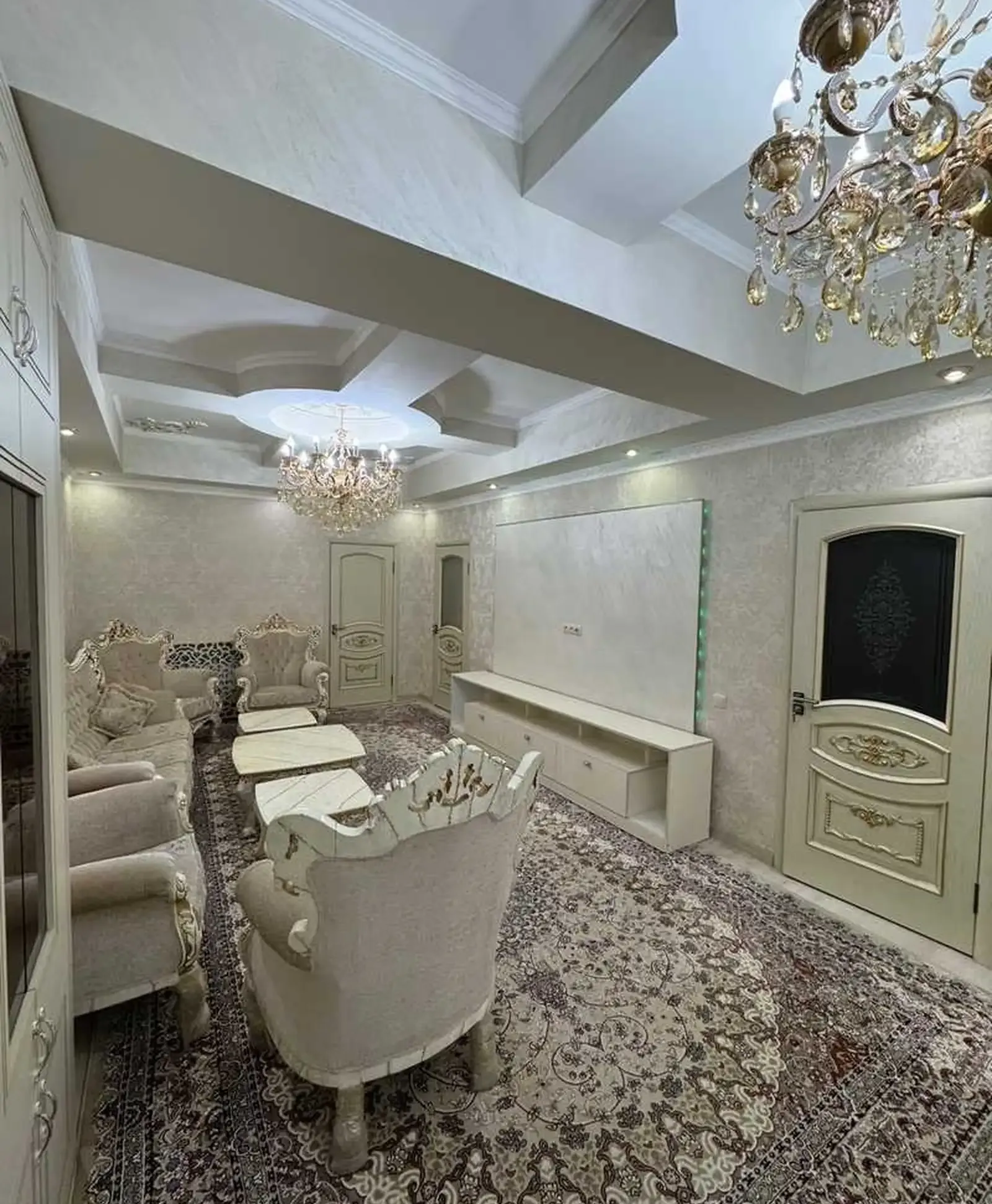3-комн. квартира, 8 этаж, 145м², Дом Печать