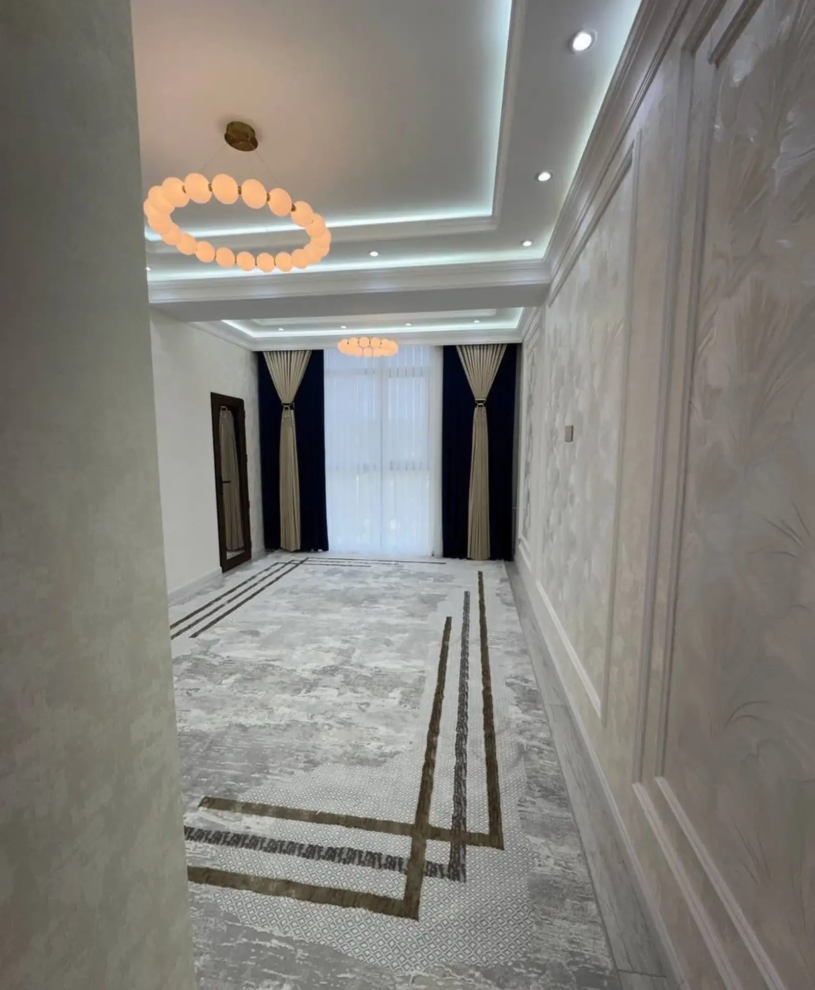 2-комн. квартира, 13 этаж, 73 м², Шохмансур