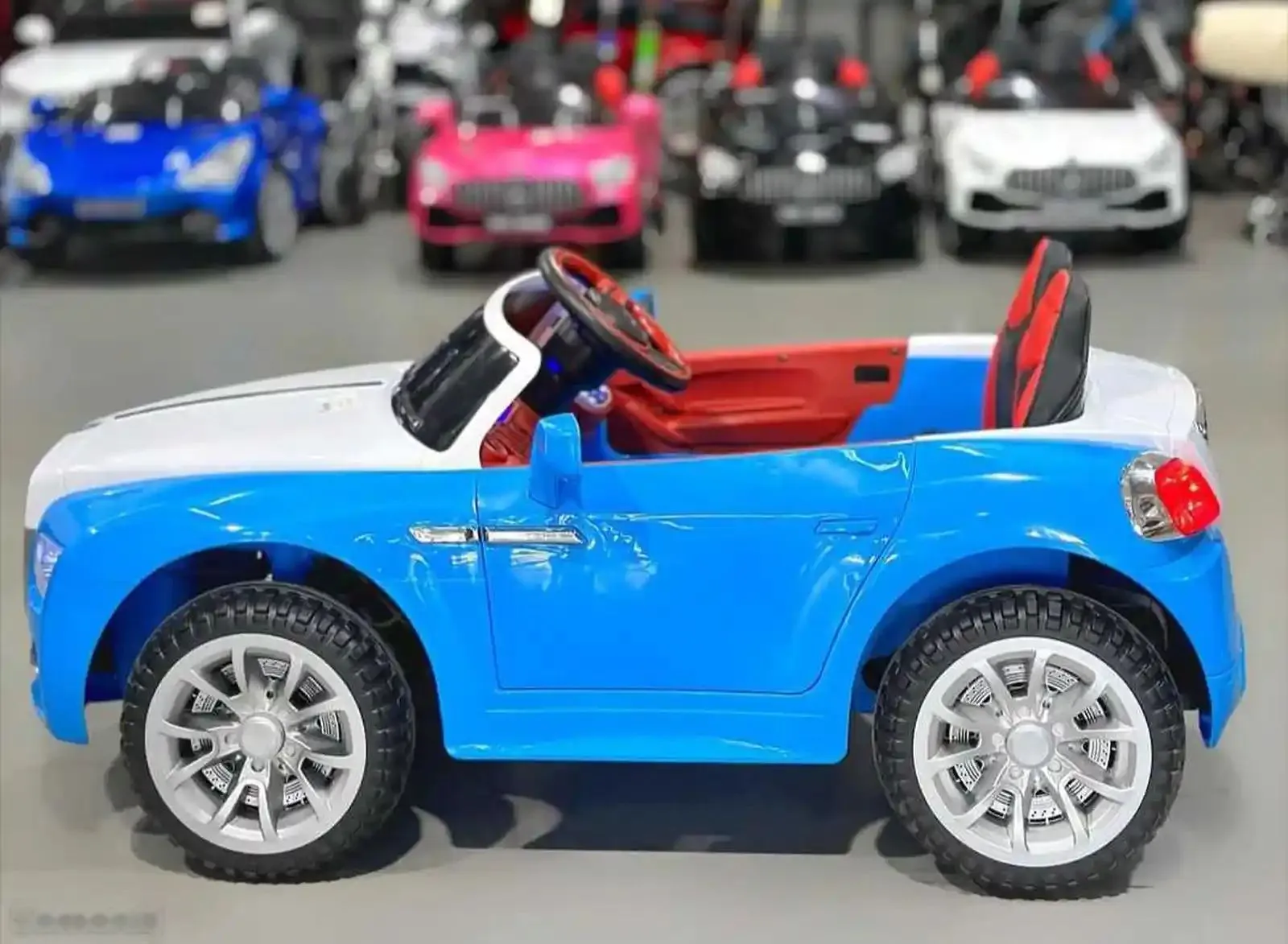 Детский электромобиль