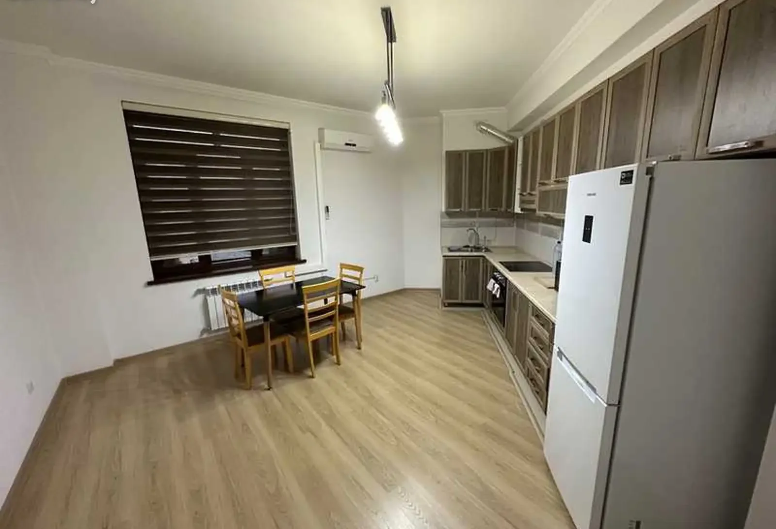 3-комн. квартира, 4 этаж, 130м², И.Сомони Дом печать