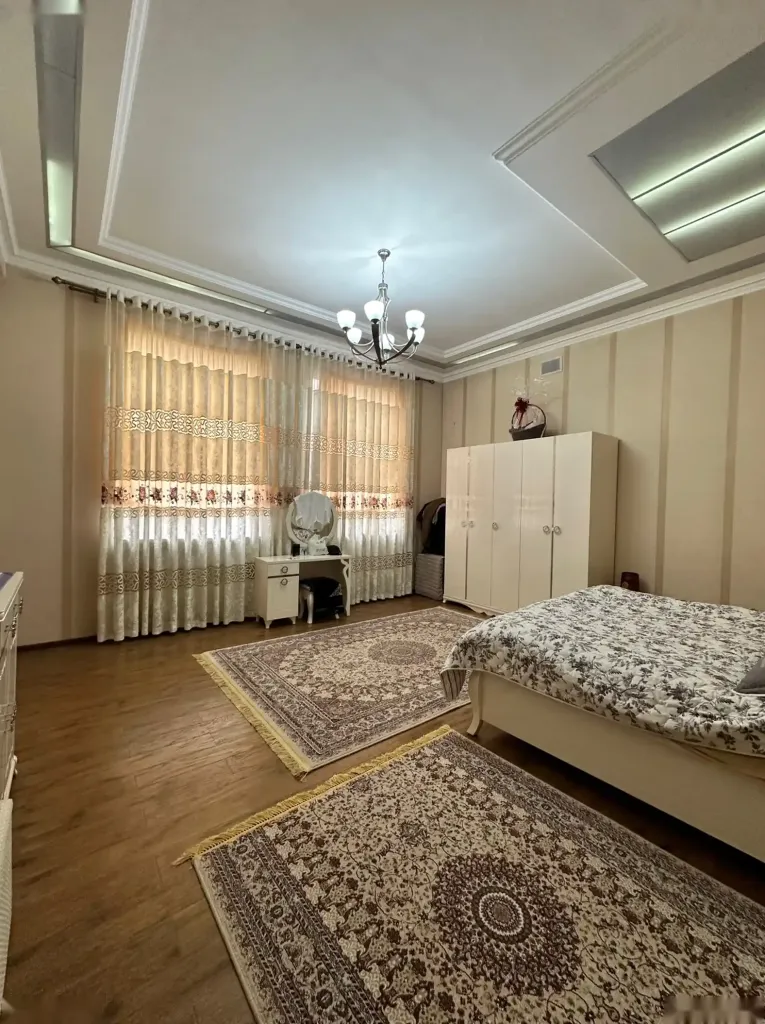 3-этажный, 9 комнатный дом, 780 м², 112 мкр, АЗС Зоир-Ойл, Кольцевая Калинина, Сино