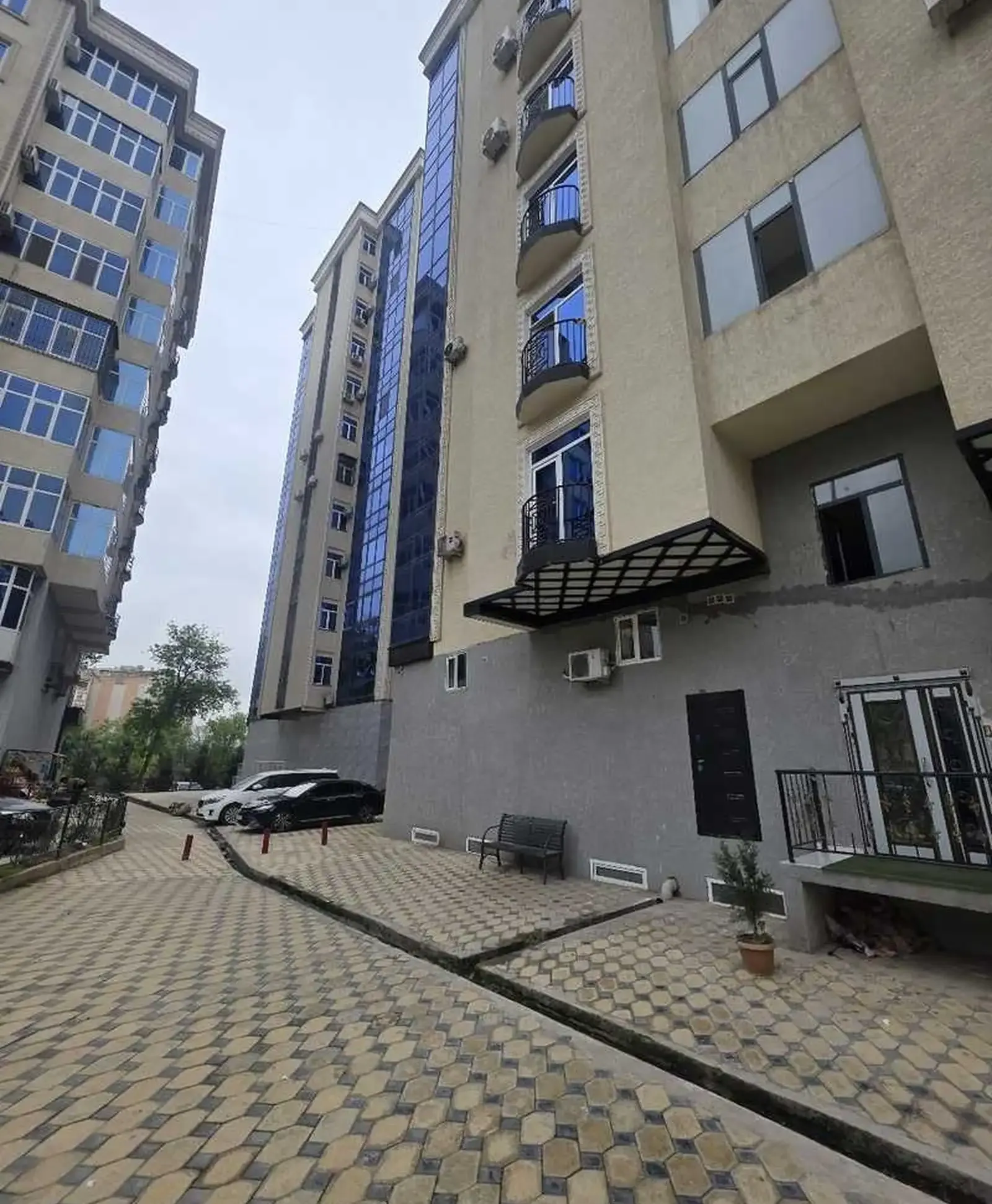 2-комн. квартира, 8 этаж, 80м², 102 МКР ресторани Райхона