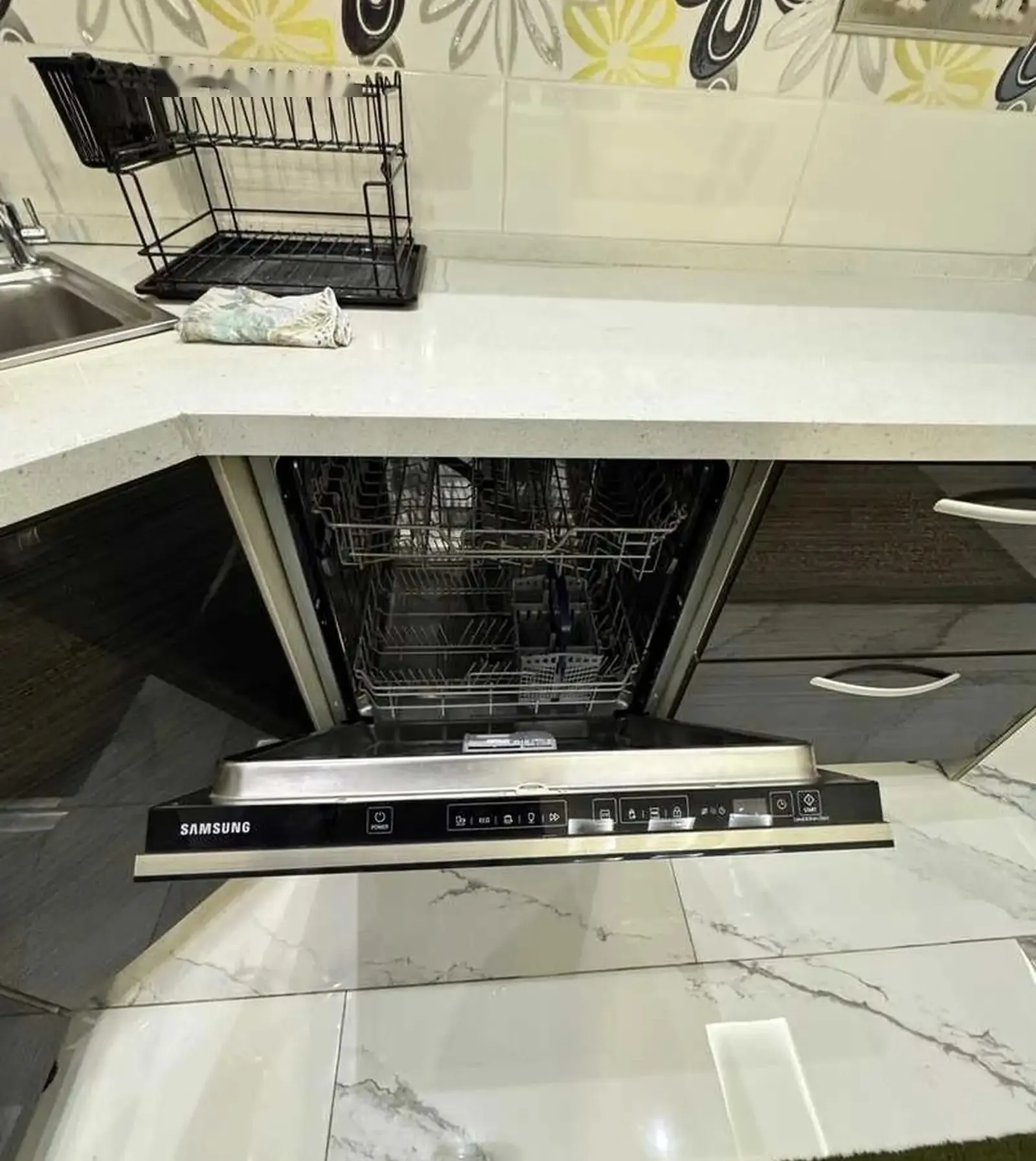 3-комн. квартира, 10 этаж, 107м², Шохмансур