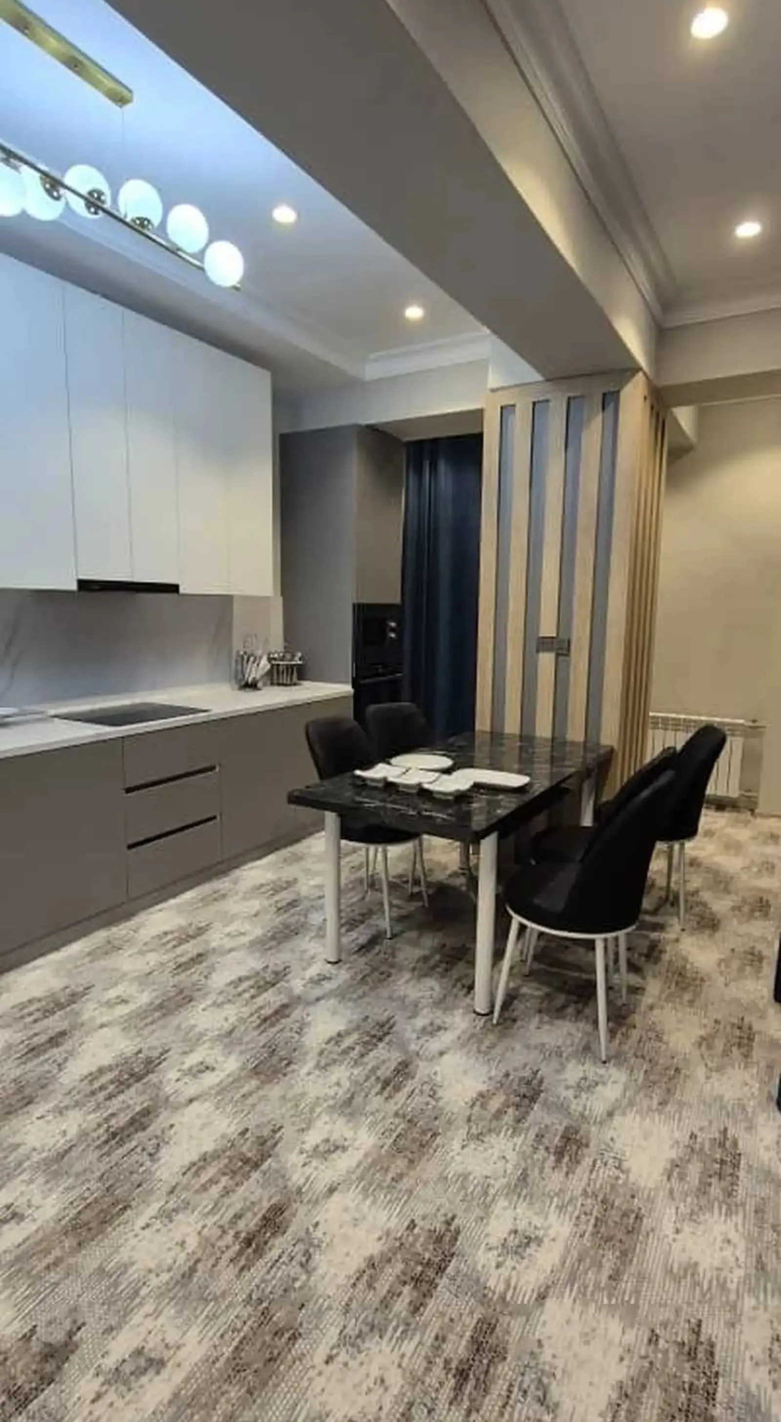 2-комн. квартира, 15 этаж, 90м², Шохмансур