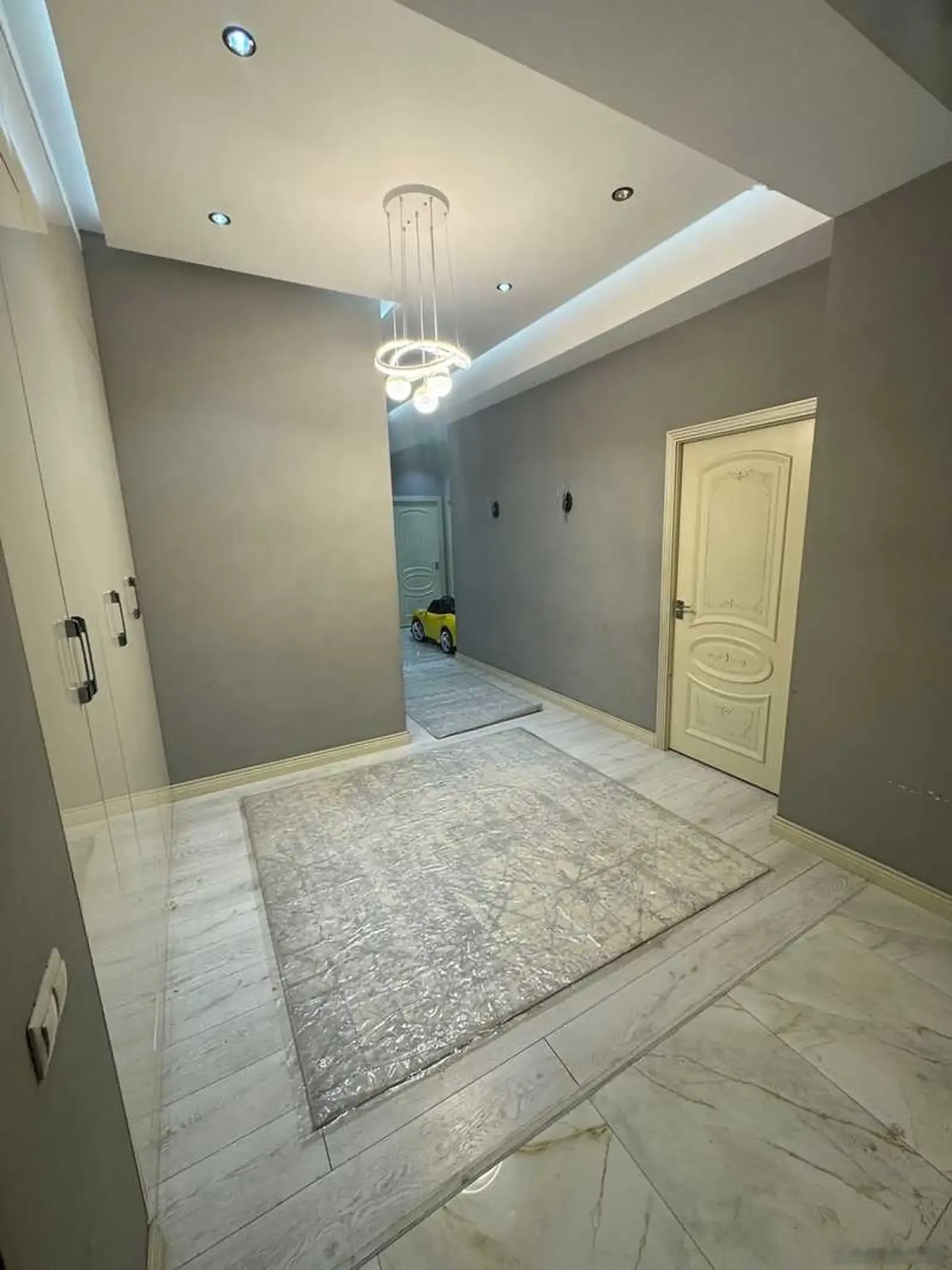 2-к квартира, 17 этаж, 97 м², Шохмансур