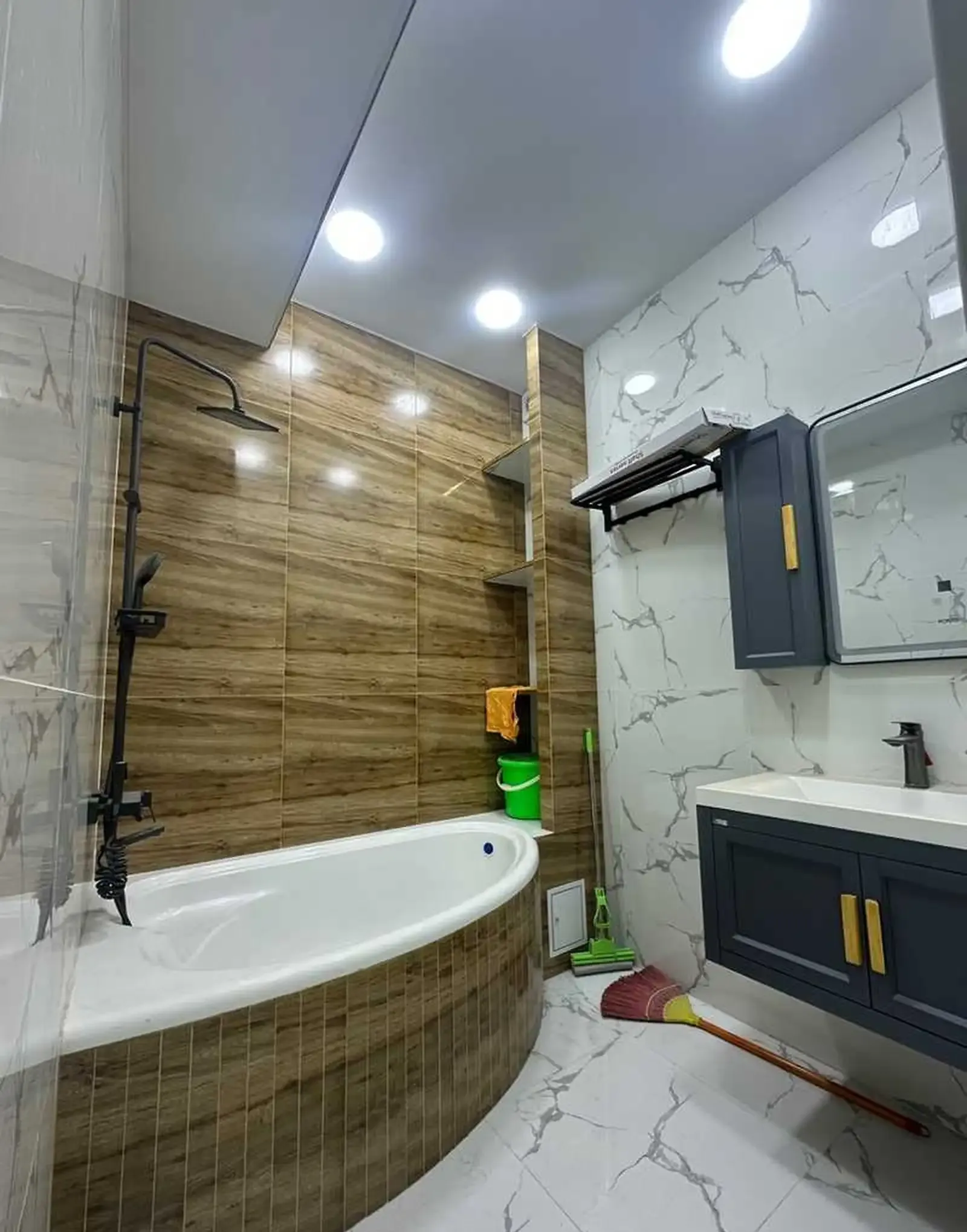 3-комн. квартира, 10 этаж, 102м², Шоҳмансур