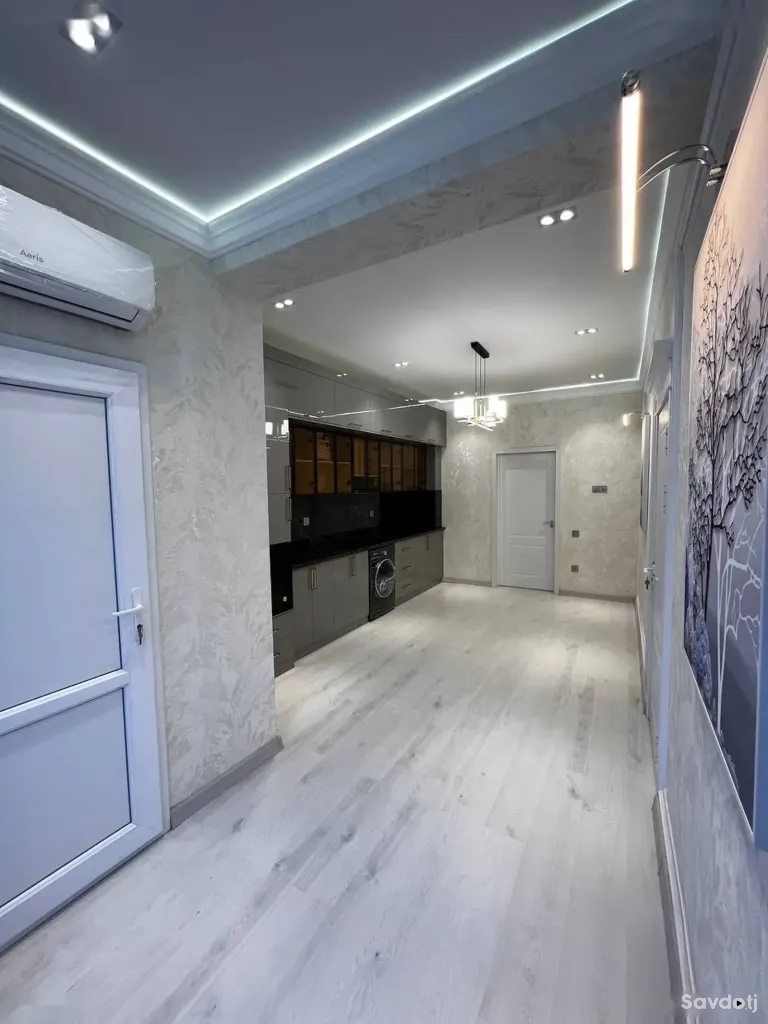 3-комн. квартира, 1 этаж, 82 м², Сино