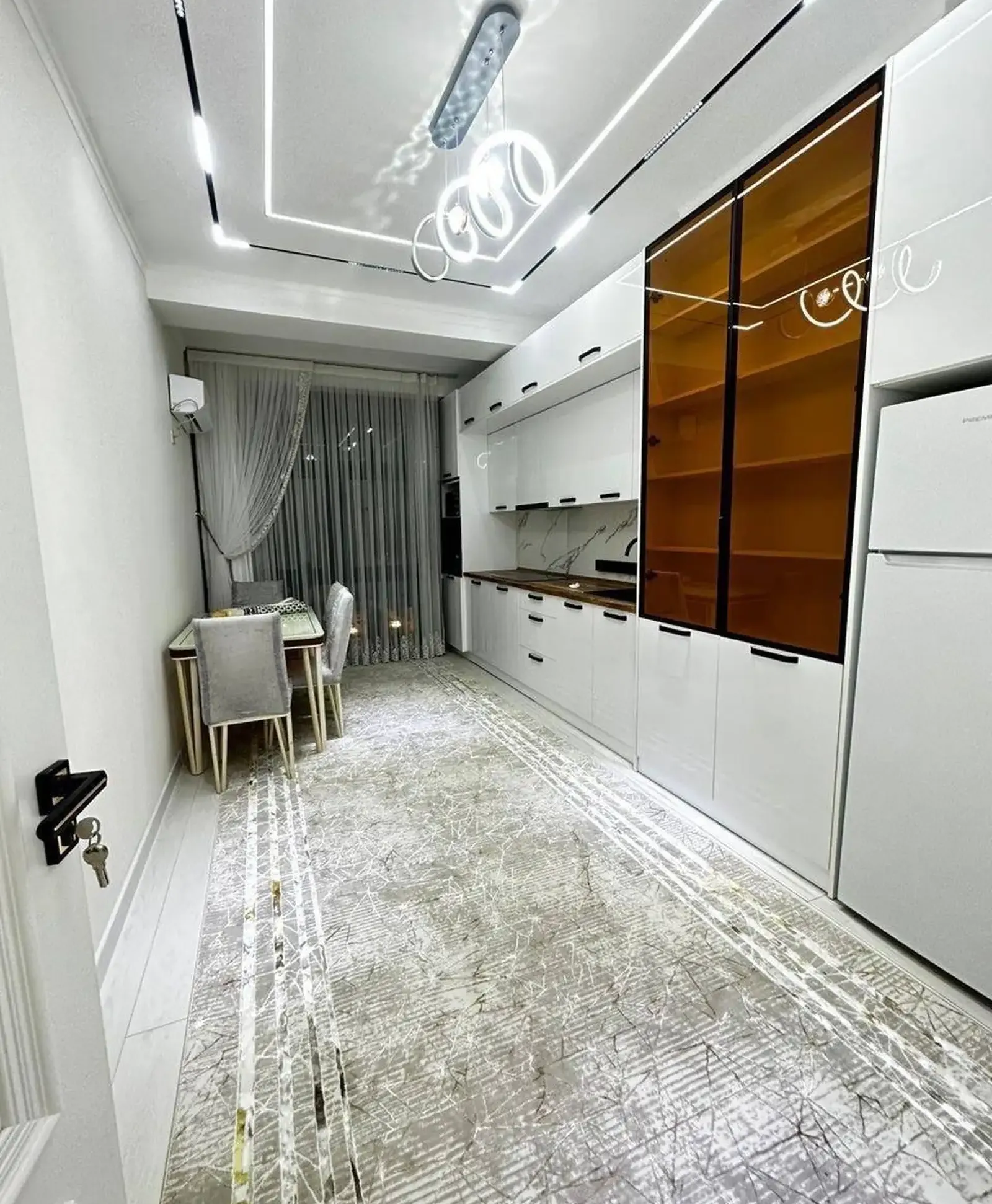 3-комн. квартира, 3 этаж, 119 м², Шохмансур