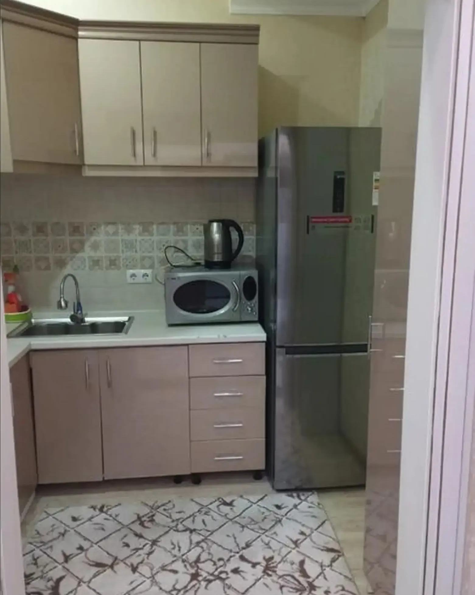 2-комн. квартира, 16 этаж, 55м², Шохмансур