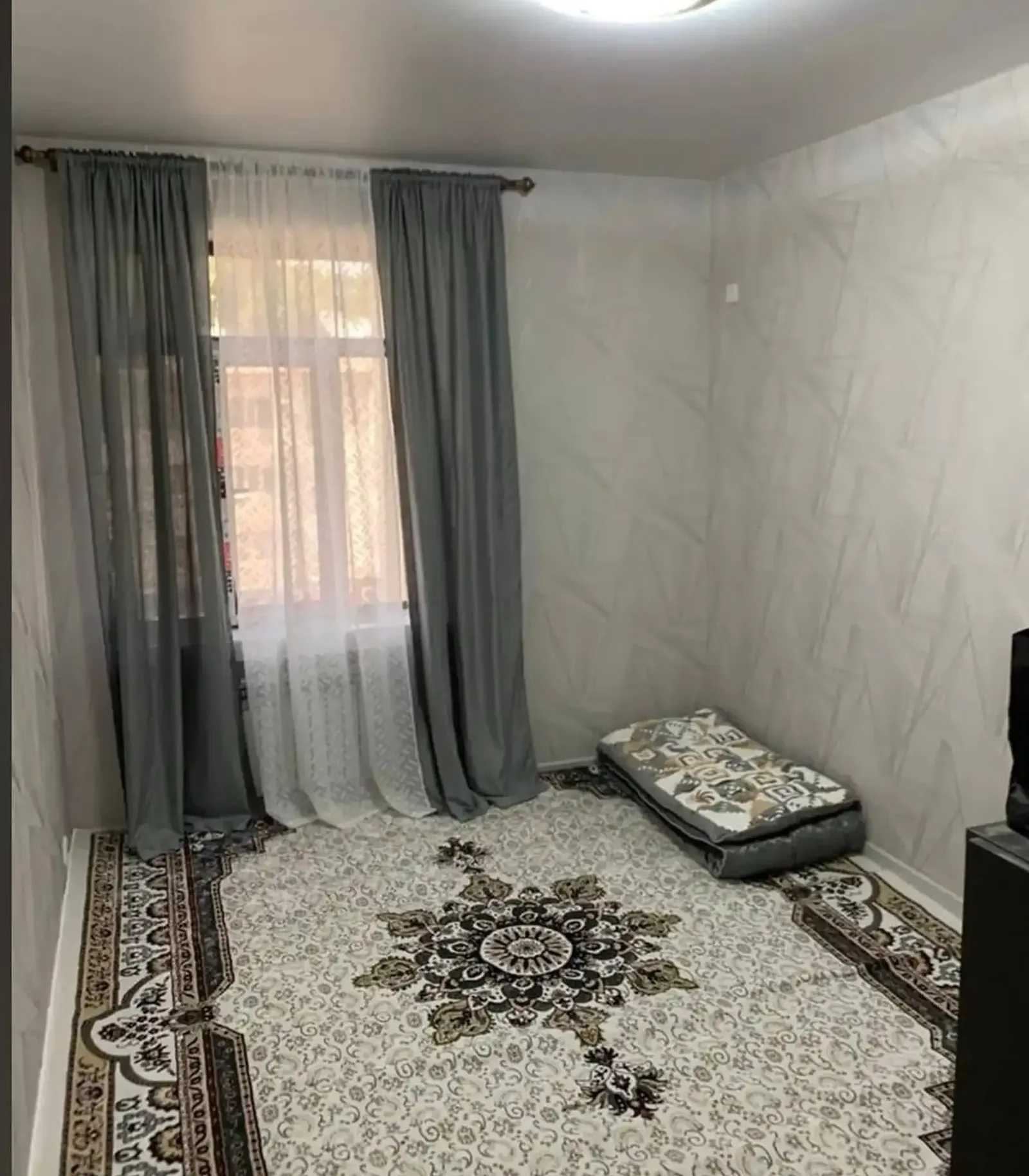 2-комн. квартира, 3 этаж, 70м², Шохмансур