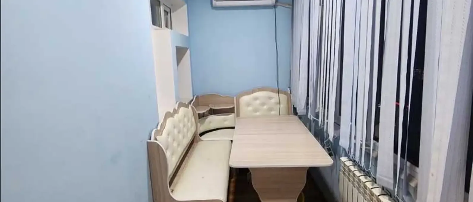 3-комн. квартира, 3 этаж, 63м², 92 мкр