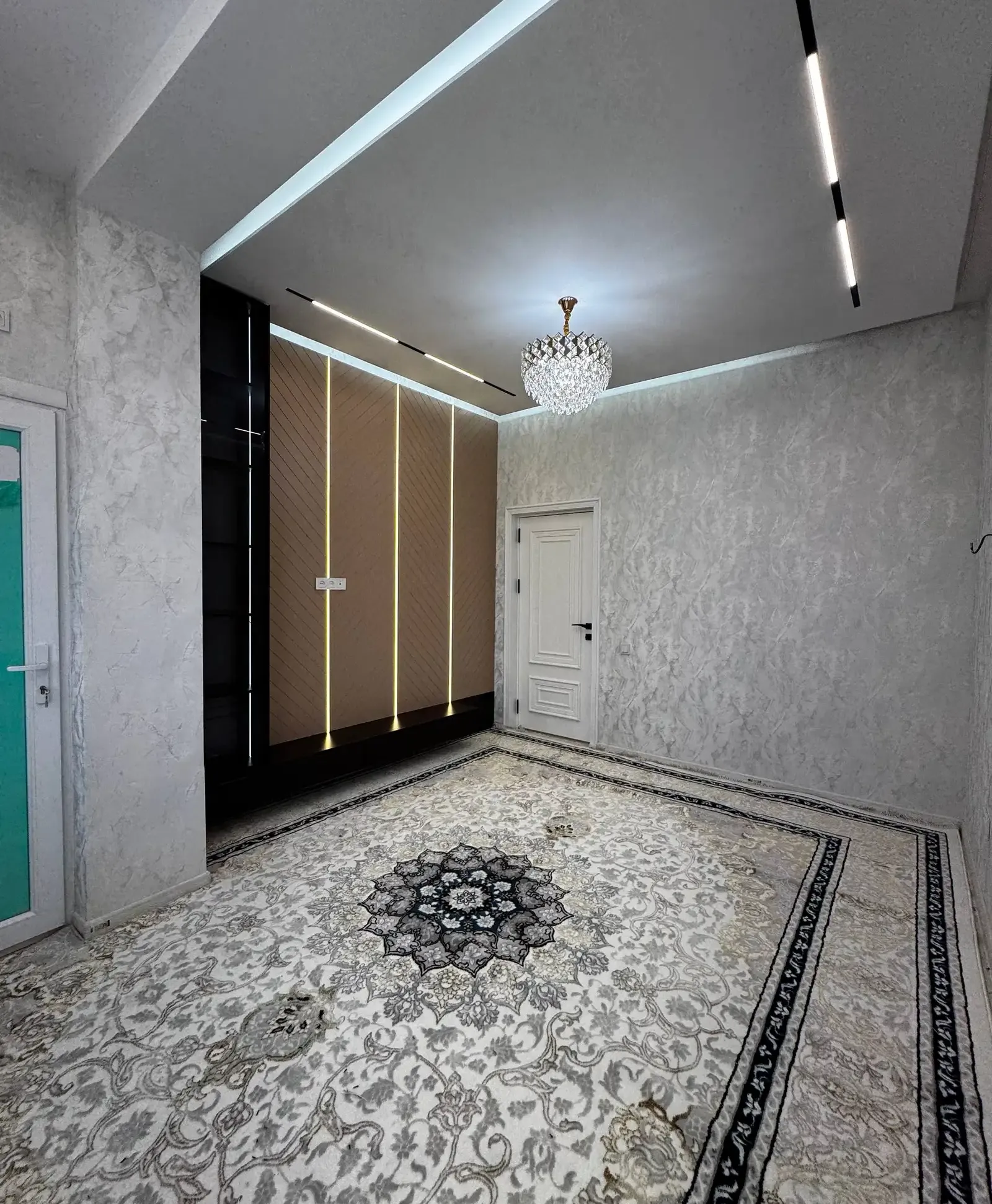 2-комн. квартира, 15 этаж, 65 м², Фирдавси Цирк