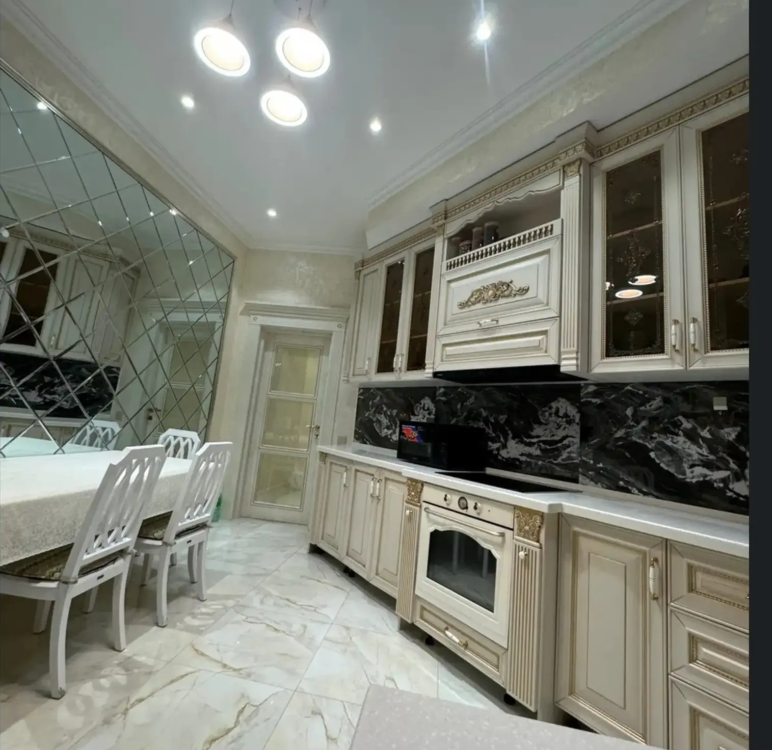 4-комн. квартира, 7 этаж, 200м², И Сомони