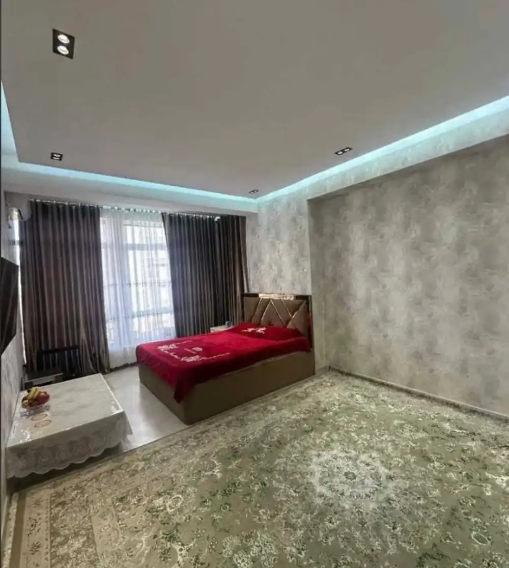 2-комн. квартира, 5 этаж, 90 м², Исмоили Сомонӣ