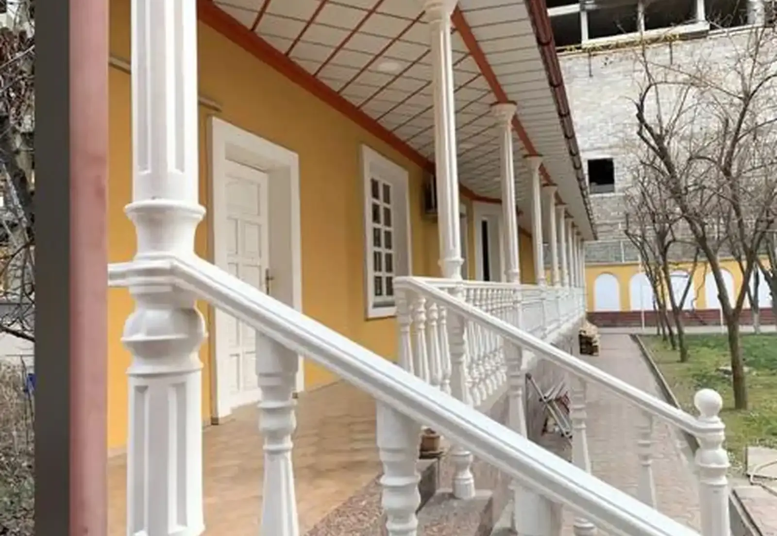 2-этажный, 12 комнатный дом, 600 м², И. Сомони