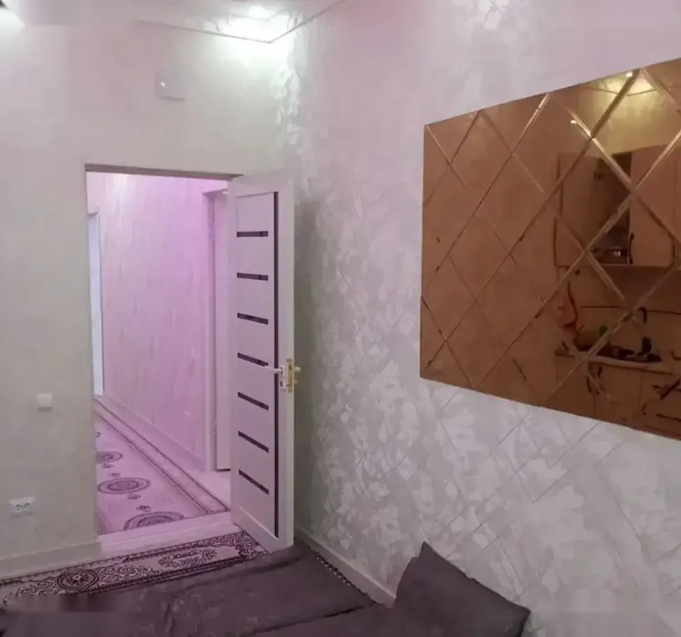 2-комн. квартира, 3 этаж, 70 м², Шохмансур