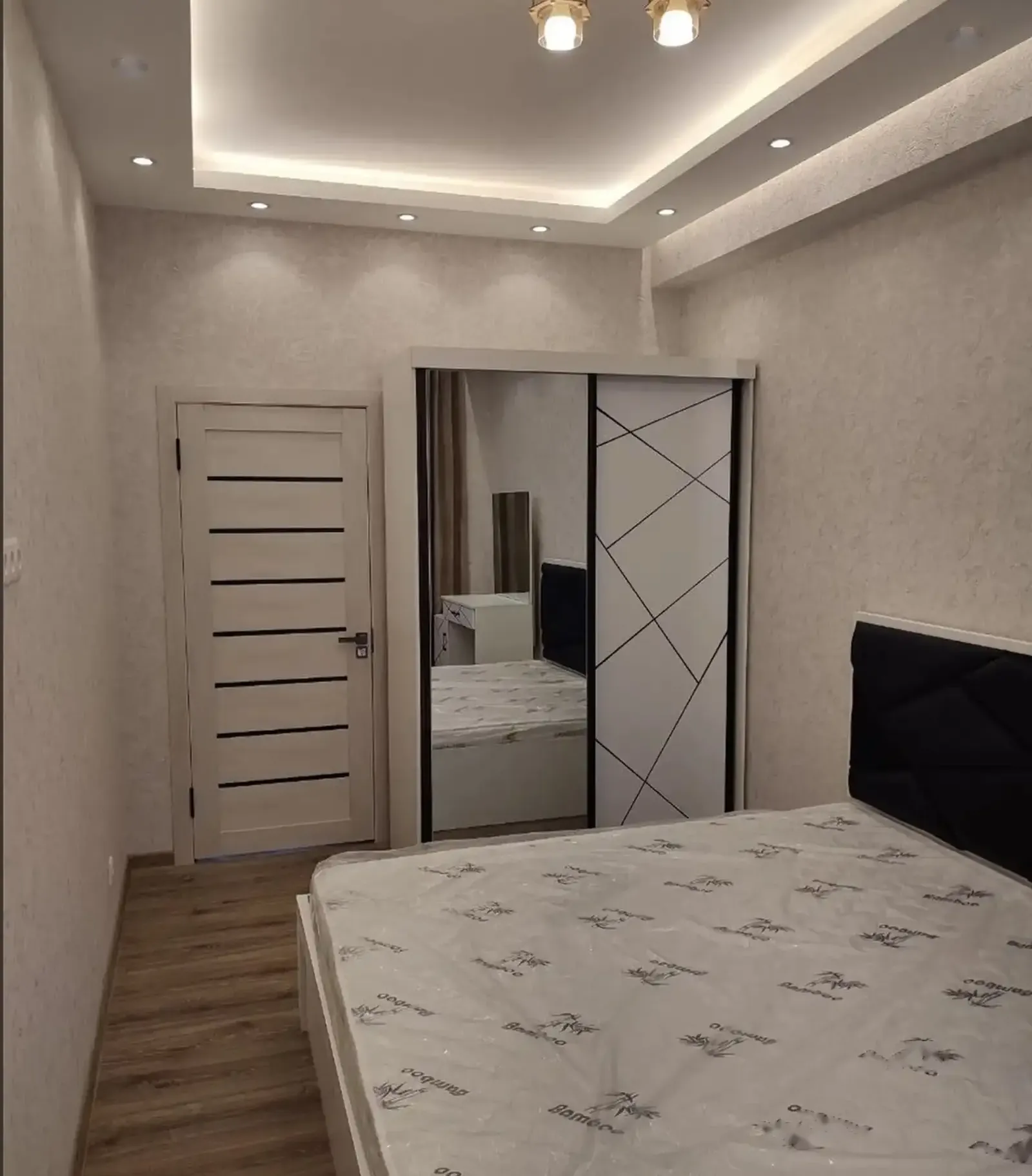2-комн. квартира, 15 этаж, 60м², исмоили сомони