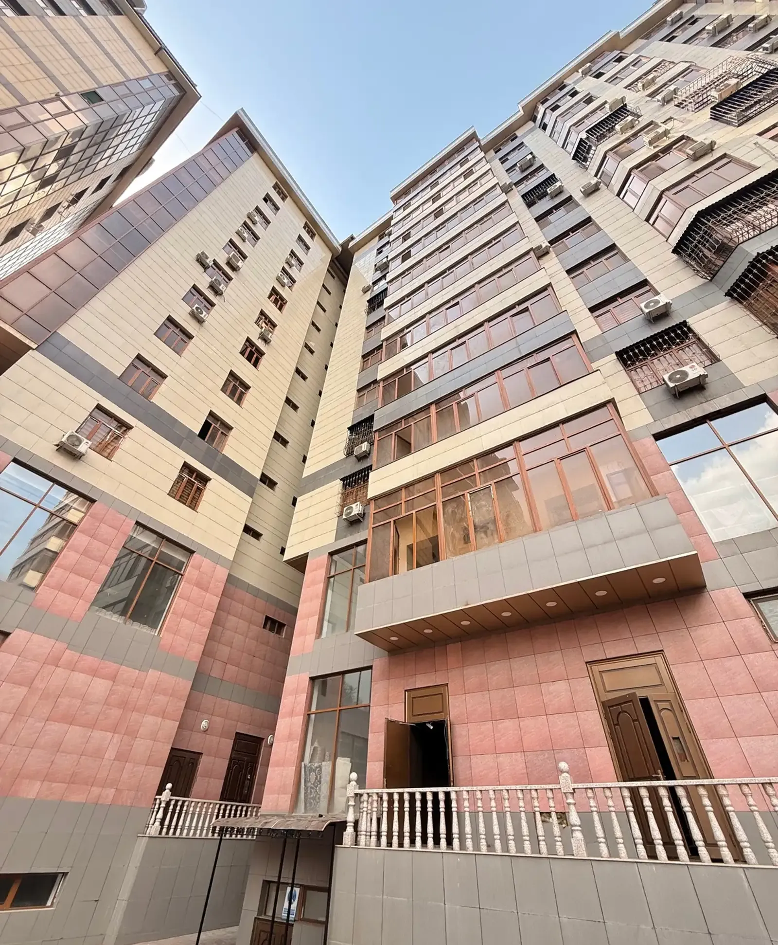 2-комн. квартира, 10 этаж, 80 м², Сомони