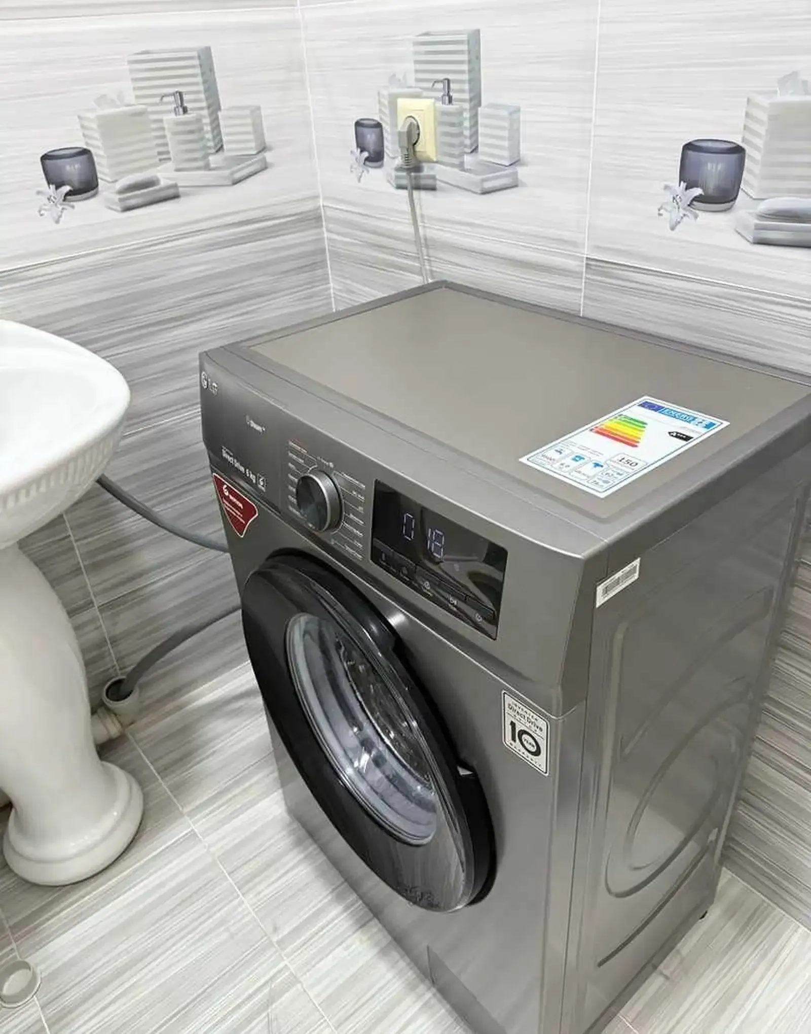 2-комн. квартира, 9 этаж, 8м², 92 мкр райхона