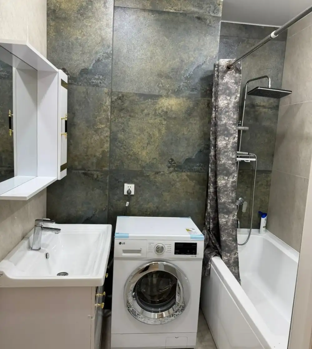3-комн. квартира, 4 этаж, 120м², Исмоили Сомони, Спартак, доми Ёвари Бурчи Анушервон