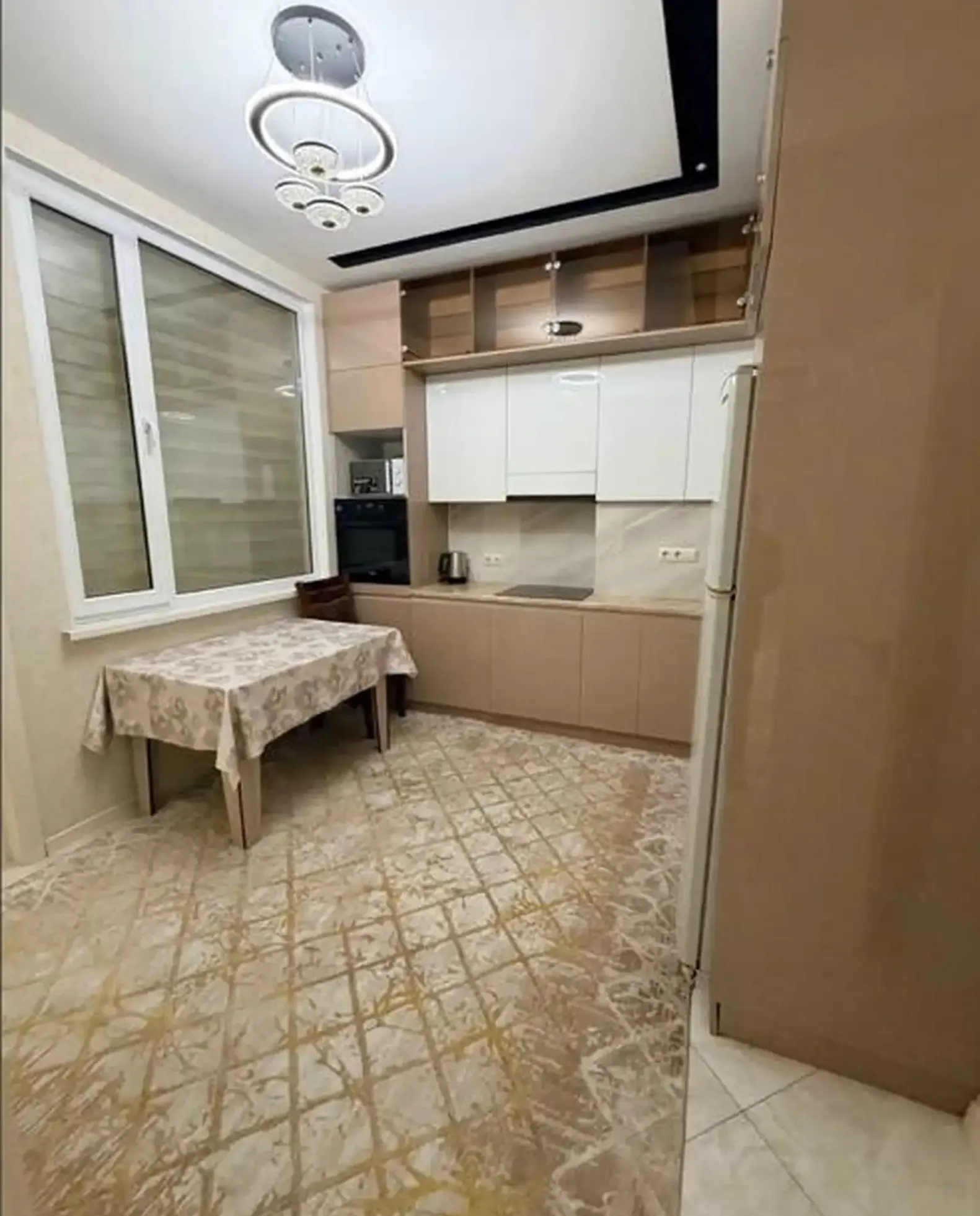 3-комн. квартира, 10 этаж, 106м², Сомони