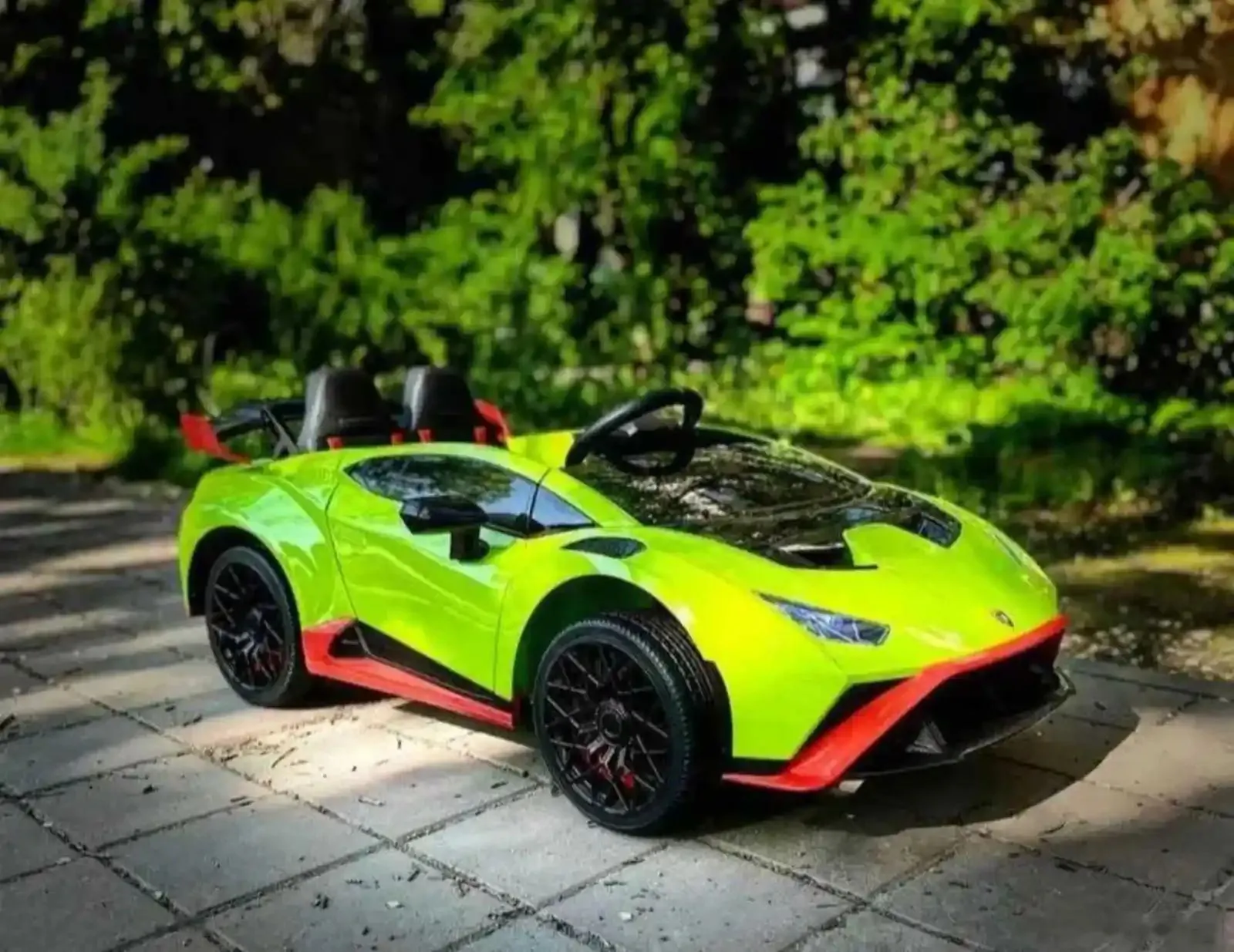 Детский электромобиль