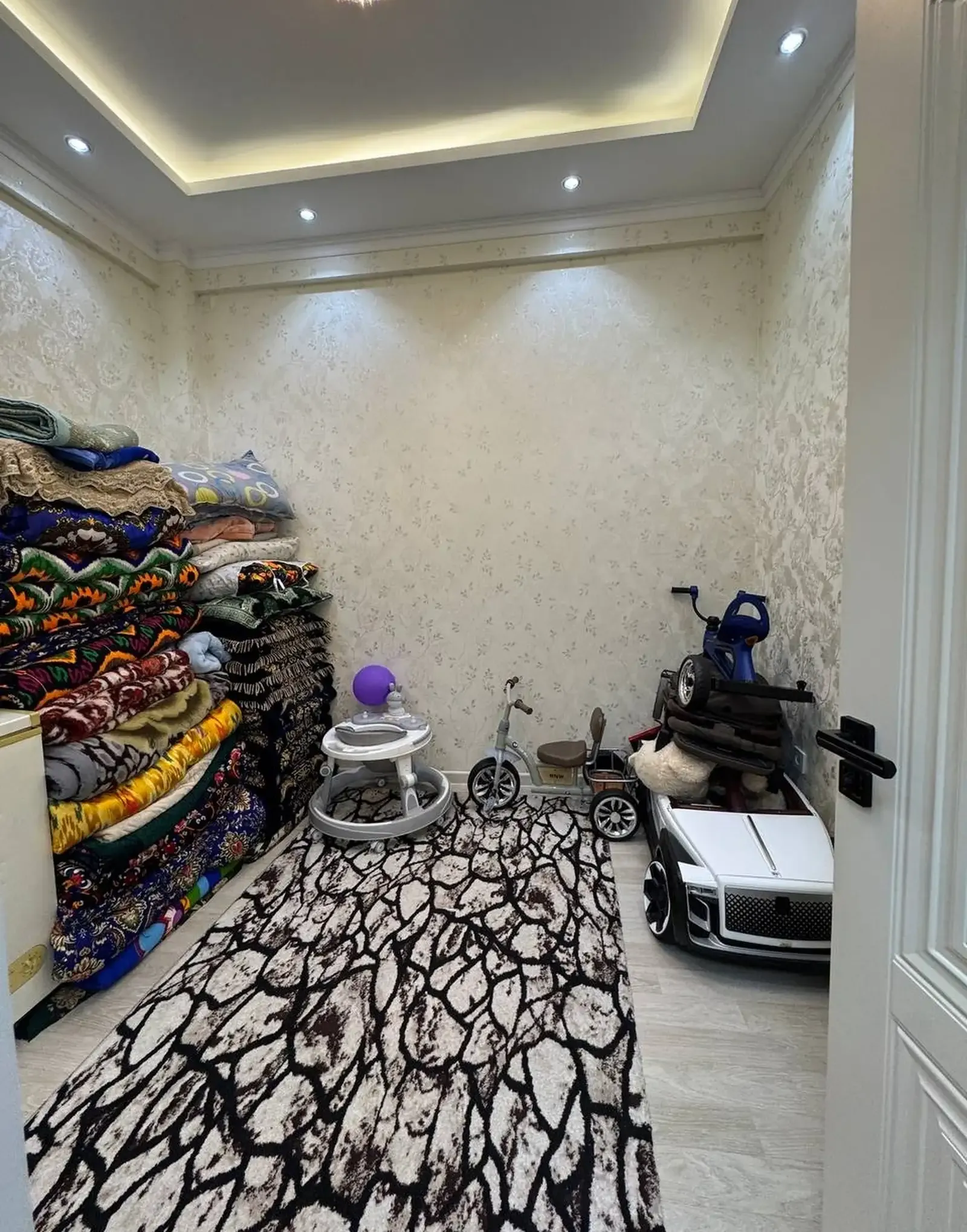 2-комн. квартира, 9 этаж, 64 м², Мехргон