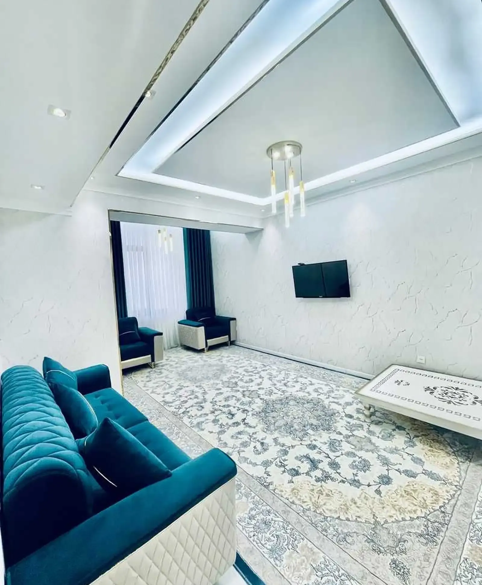 3-комн. квартира, 14 этаж, 100м², Больницаи скорый