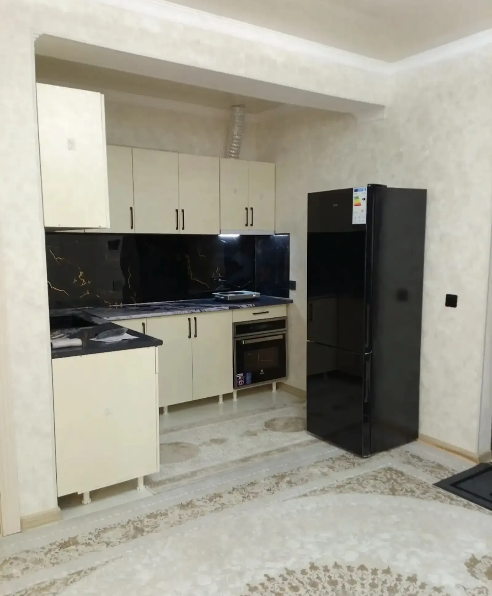 2-комн. квартира, 12 этаж, 65м², сино