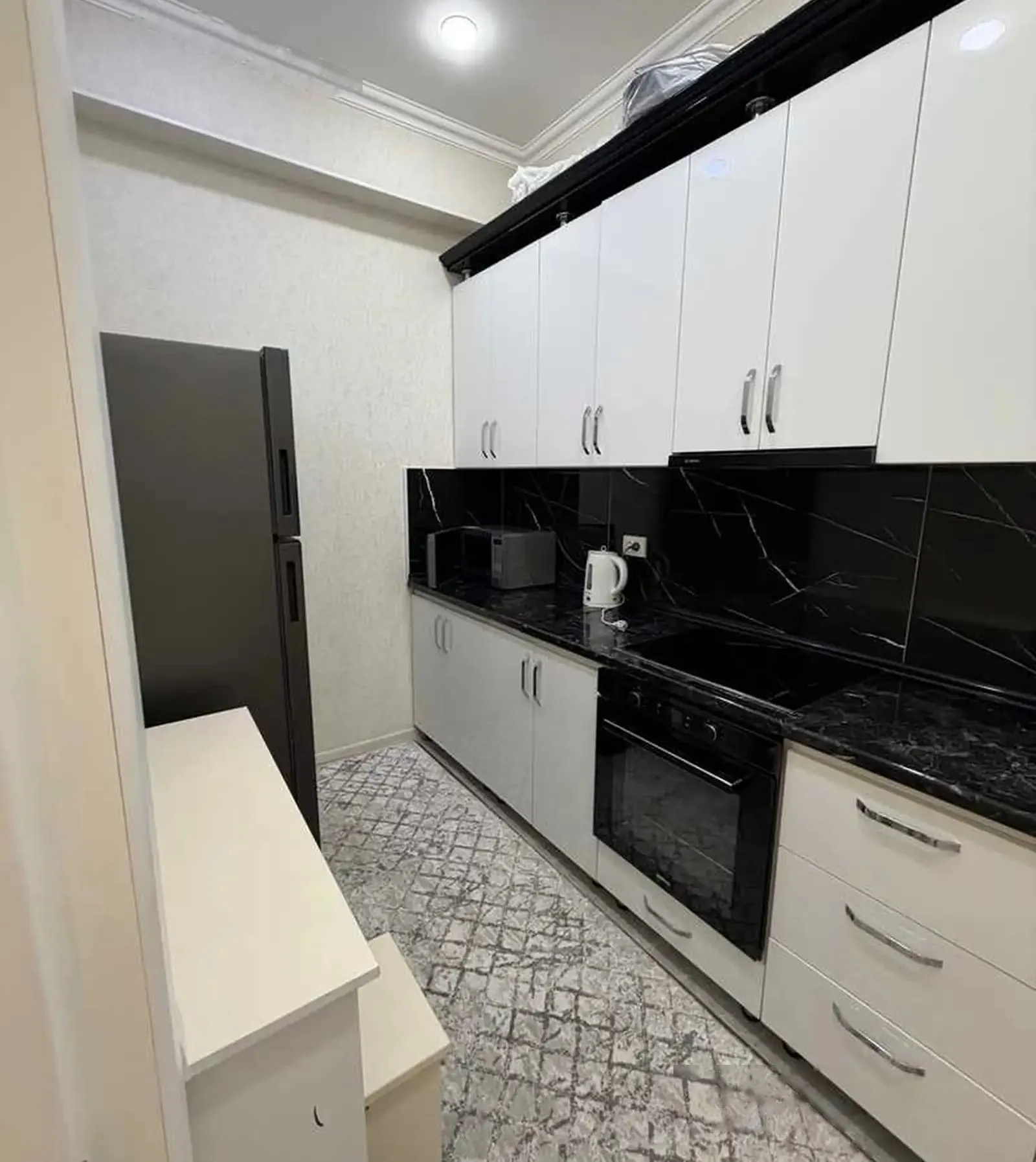 2-комн. квартира, 9 этаж, 52м², Шохмансур