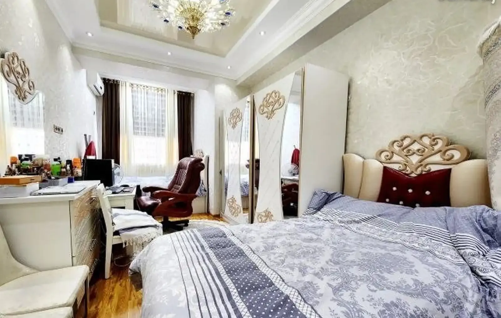 3-комн. квартира, 9 этаж, 130 м², И Сомони