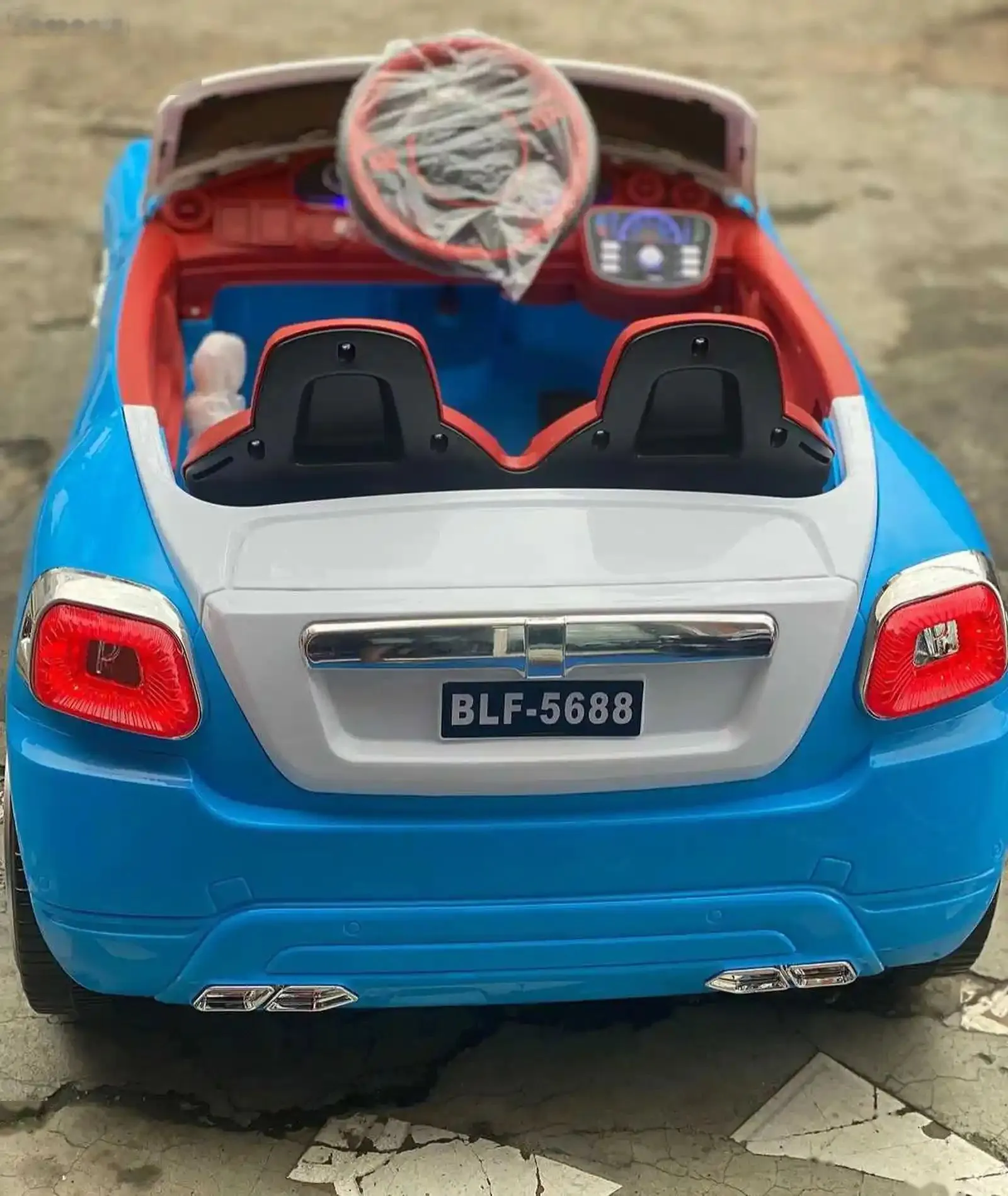 Детский электромобиль