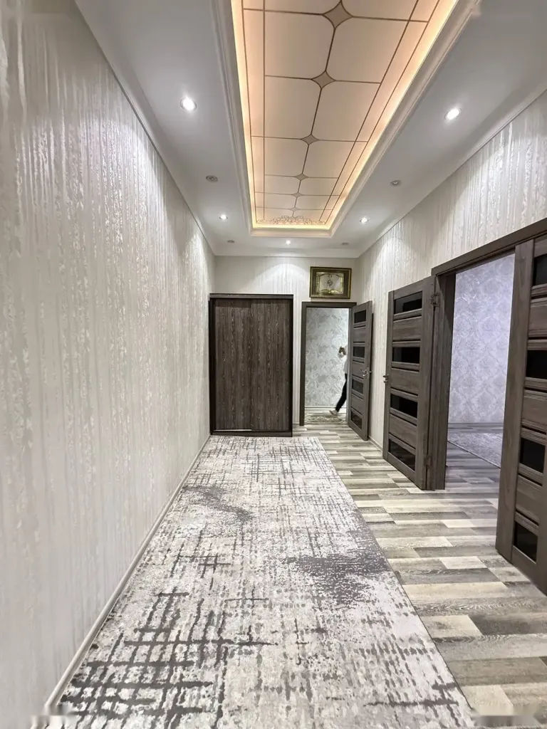 2-комн. квартира, 3 этаж, 80 м², сино