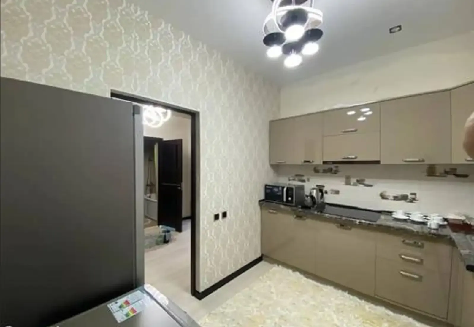 2-комн. квартира, 10 этаж, 76м², Сомони