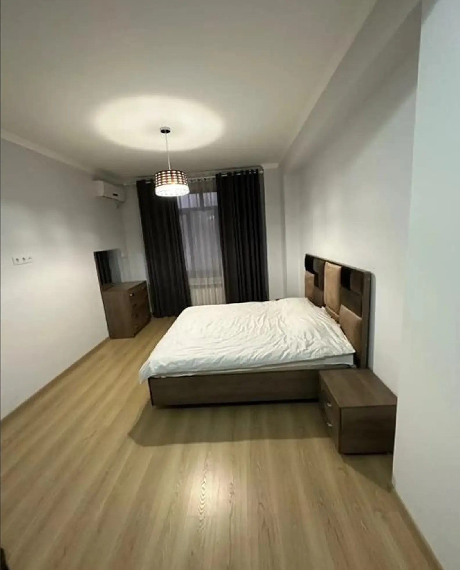 3-комн. квартира, 4 этаж, 130м², И Сомони