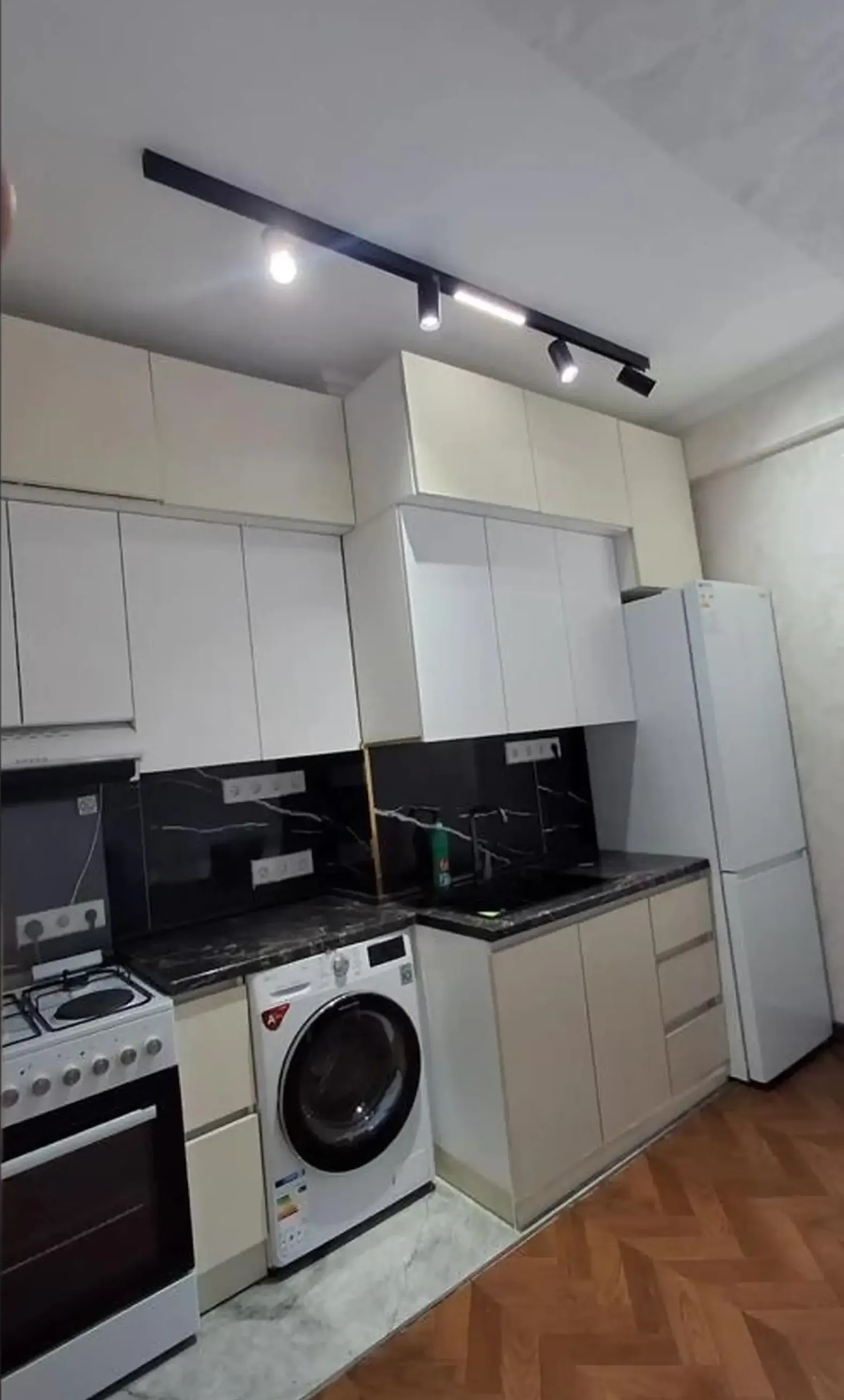 2-комн. квартира, 8 этаж, 71м², Сино