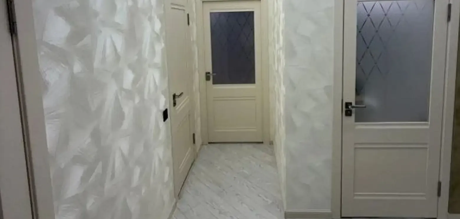 2-к квартира, 13 этаж, 68 м², Сино, 102 мкр, ру ба руи роддом